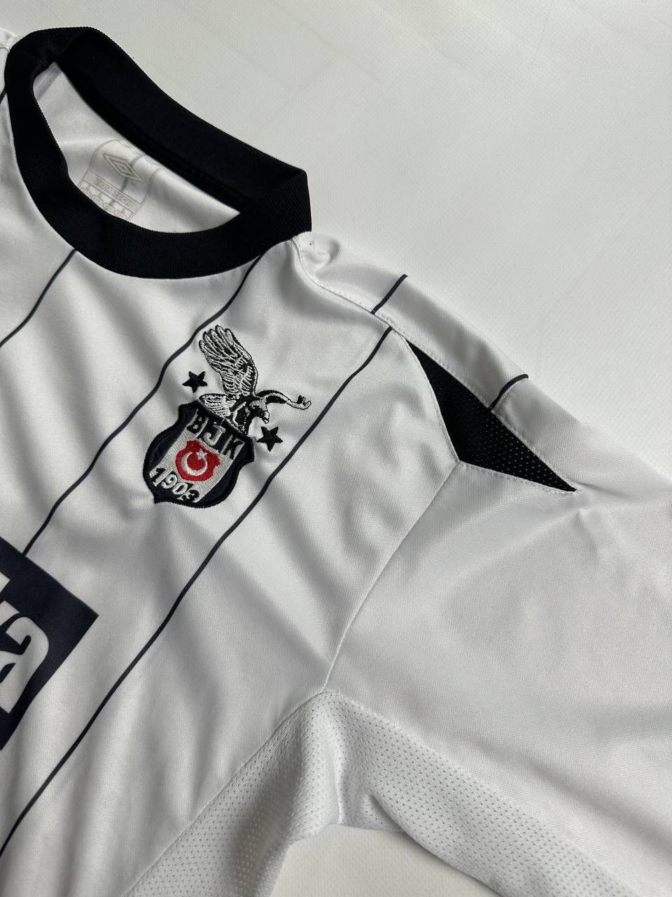 Umbro Umbro FC Besiktas 2008/09 Vintage Soccer Jersey Size US L / EU 52-54 / 3 - 4 Thumbnail