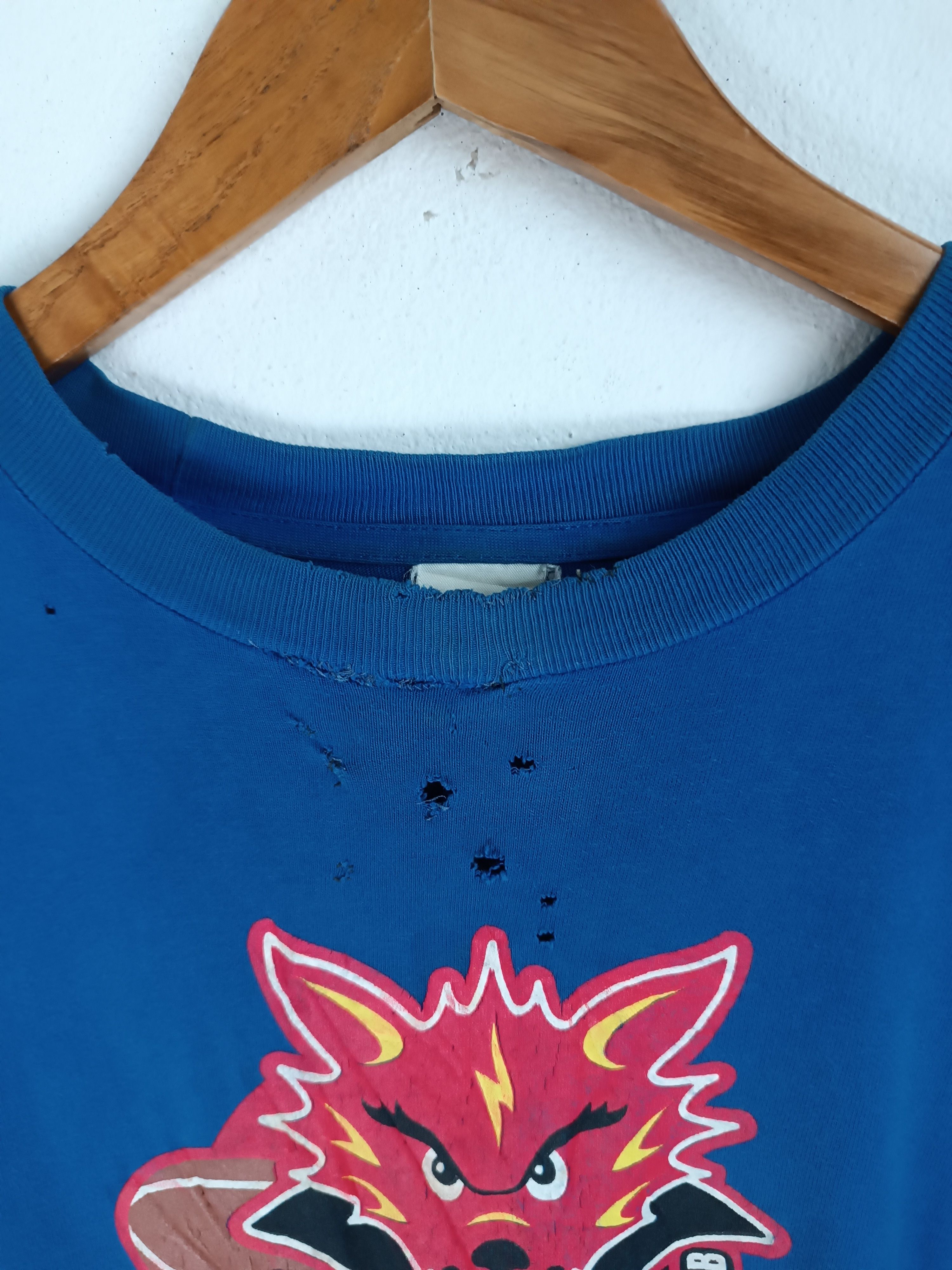 Vintage THRASHED FADED VINTAGE Y2K BRAVE LUPUS TEE RUGBY JAPAN Size US M / EU 48-50 / 2 - 11 Thumbnail