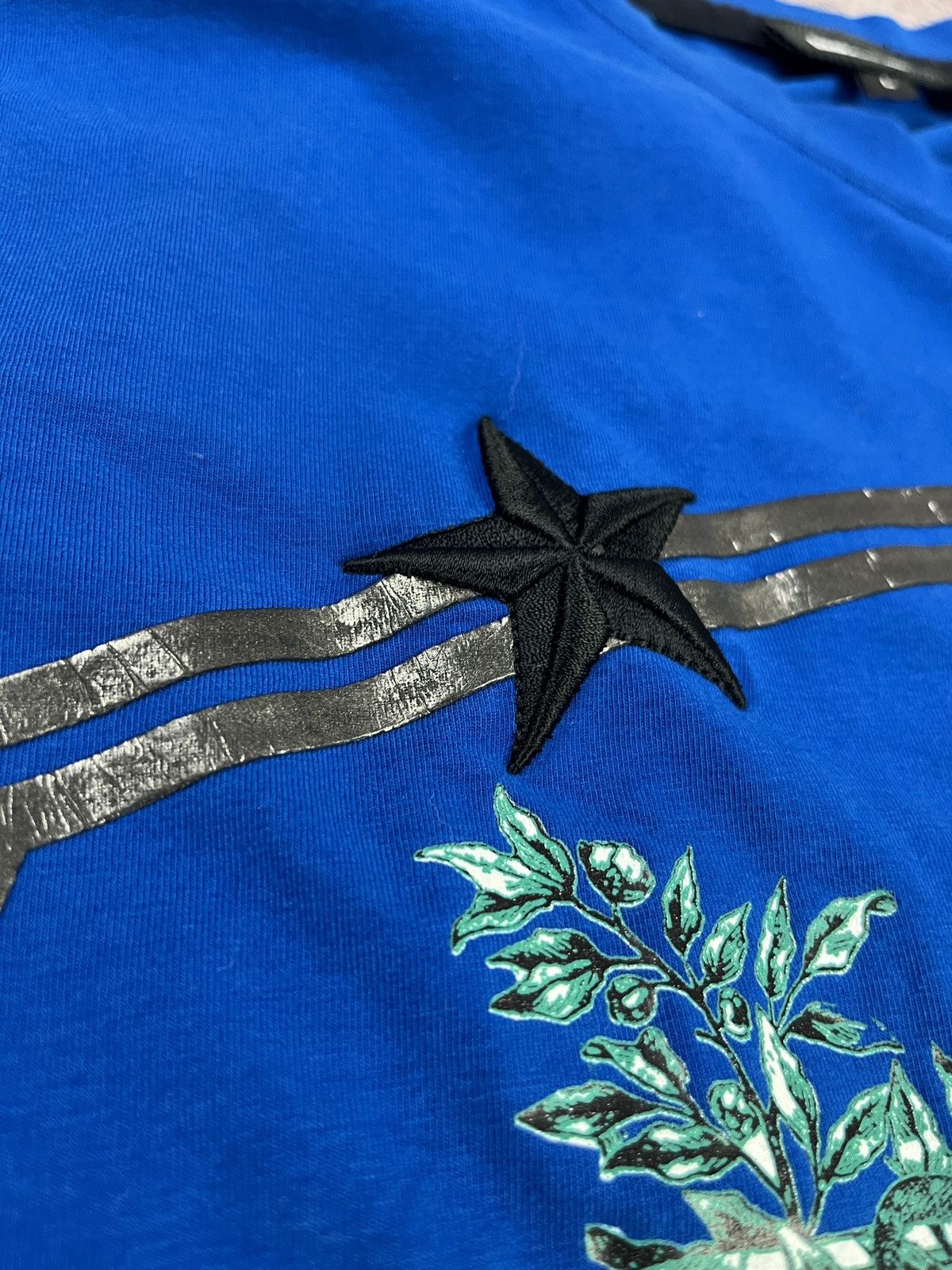 Just Cavalli Blue Snake Crest T-Shirt Graphic Stretch Cotton Designer Y2K Size US L / EU 52-54 / 3 - 4 Thumbnail