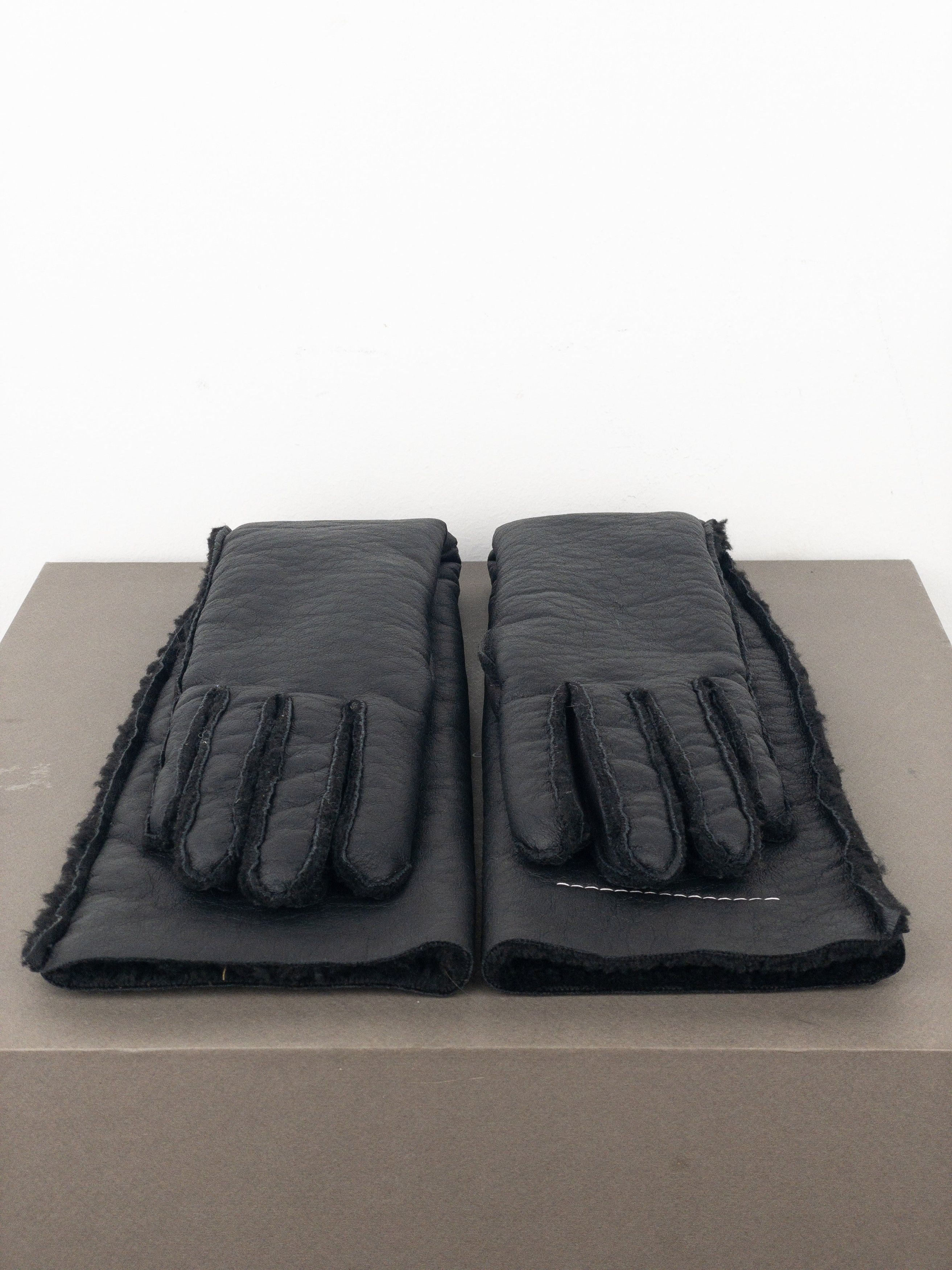 Maison Margiela MM6 Leather Shearling Sleeve Gloves Size ONE SIZE - 1 Thumbnail