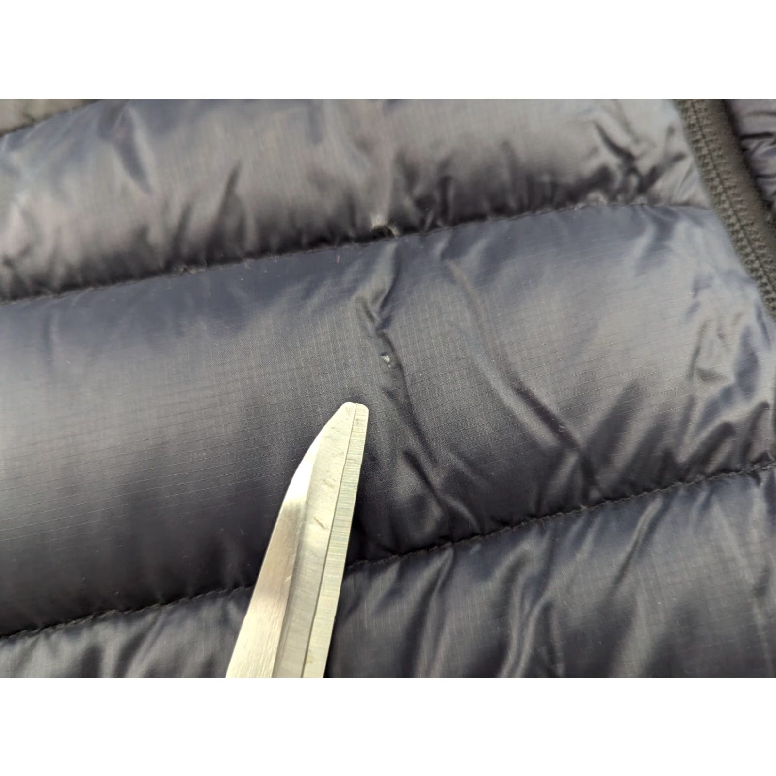 Vintage NORRONA Falketind Womens Down 750 Jacket Medium Black Quilted Lightweight Puffer Jacket Womens Medium Black Size M / US 6-8 / IT 42-44 - 3 Thumbnail
