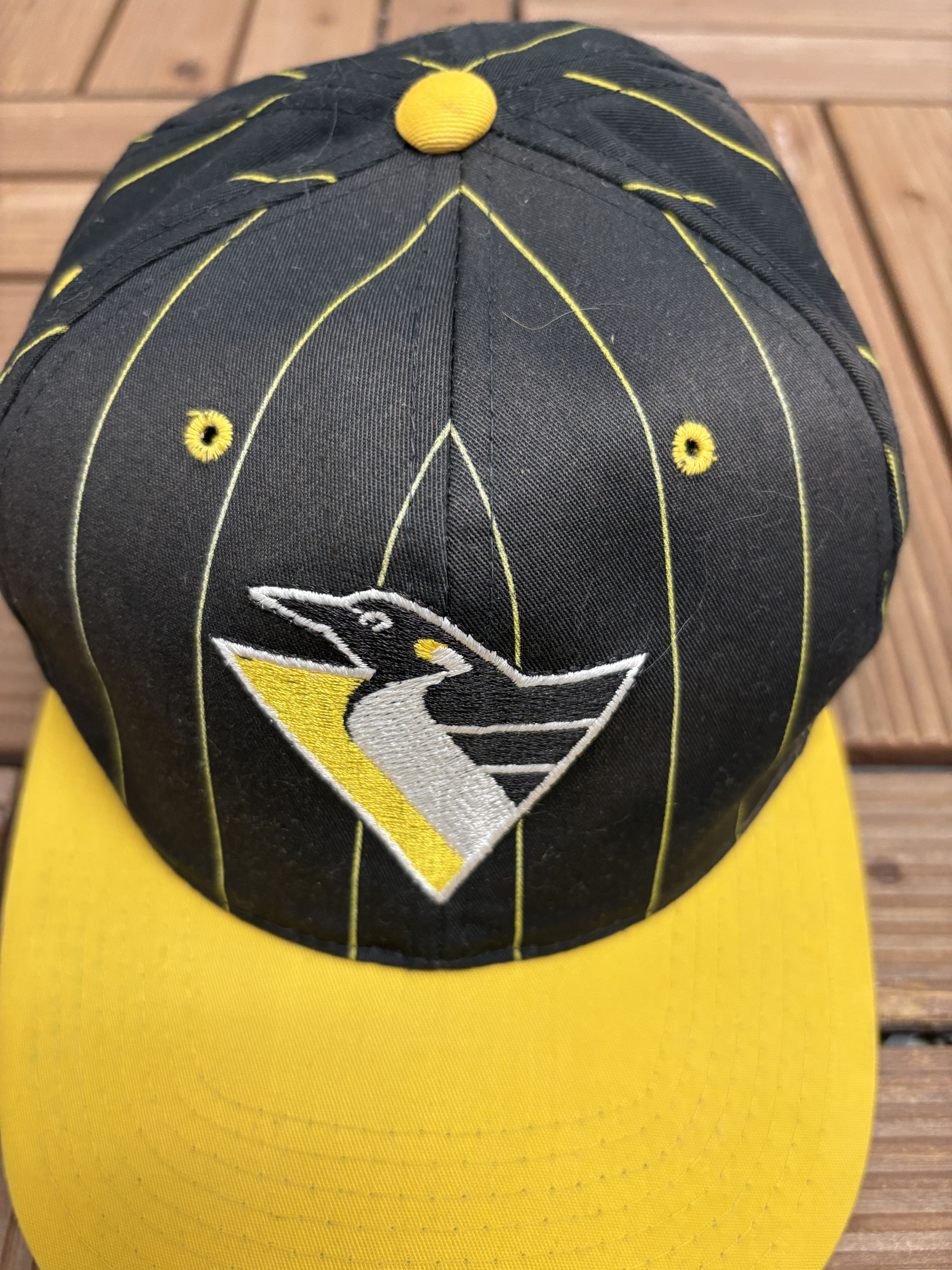 Vintage Pittsburgh Penguins Pinstripe Vintage Black Snap Back Hat Size ONE SIZE - 3 Thumbnail