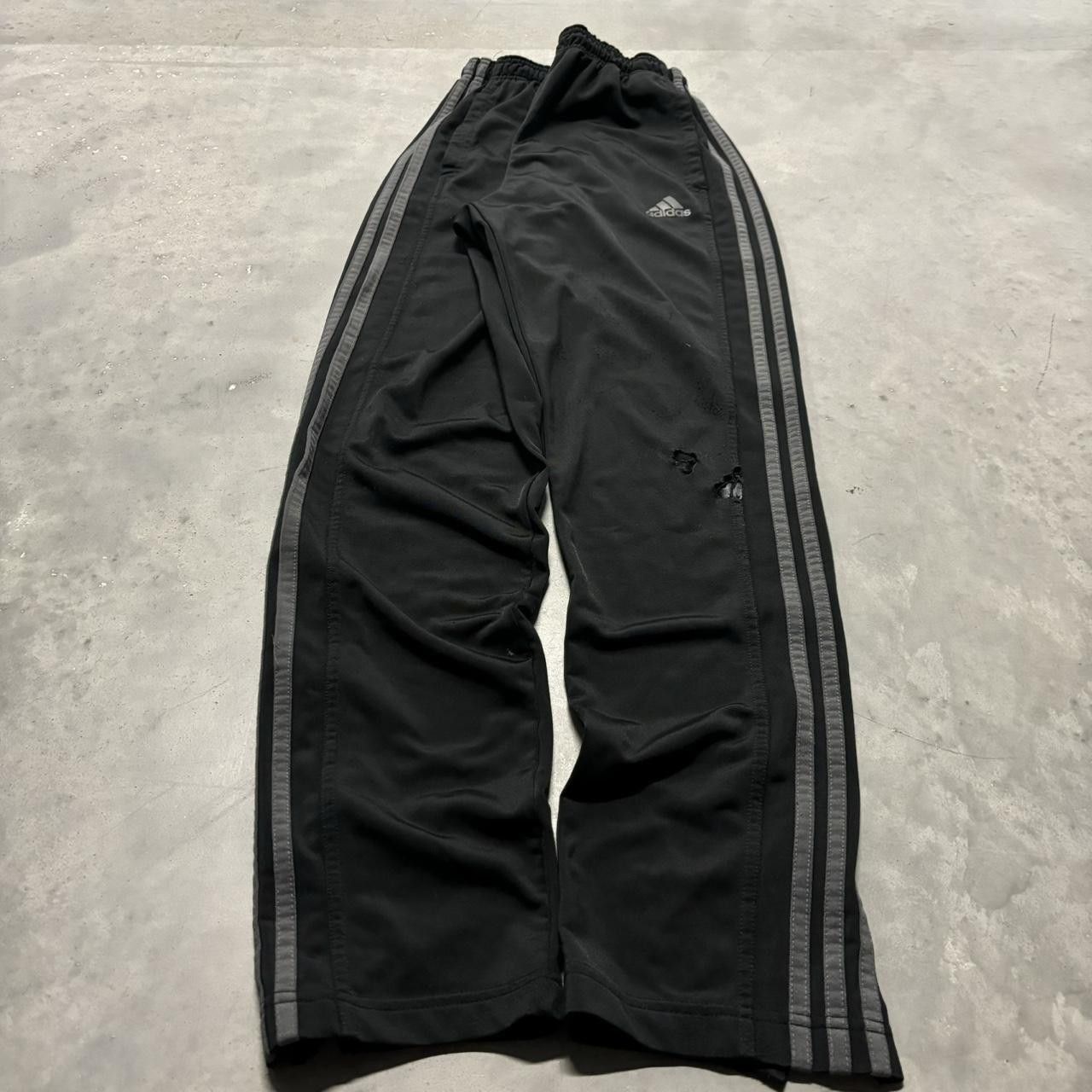 Adidas × Vintage Vintage Y2K/2000s Black Grey Adidas Striped Drill Essential Track Pants! Size US 28 / EU 44 - 2 Thumbnail