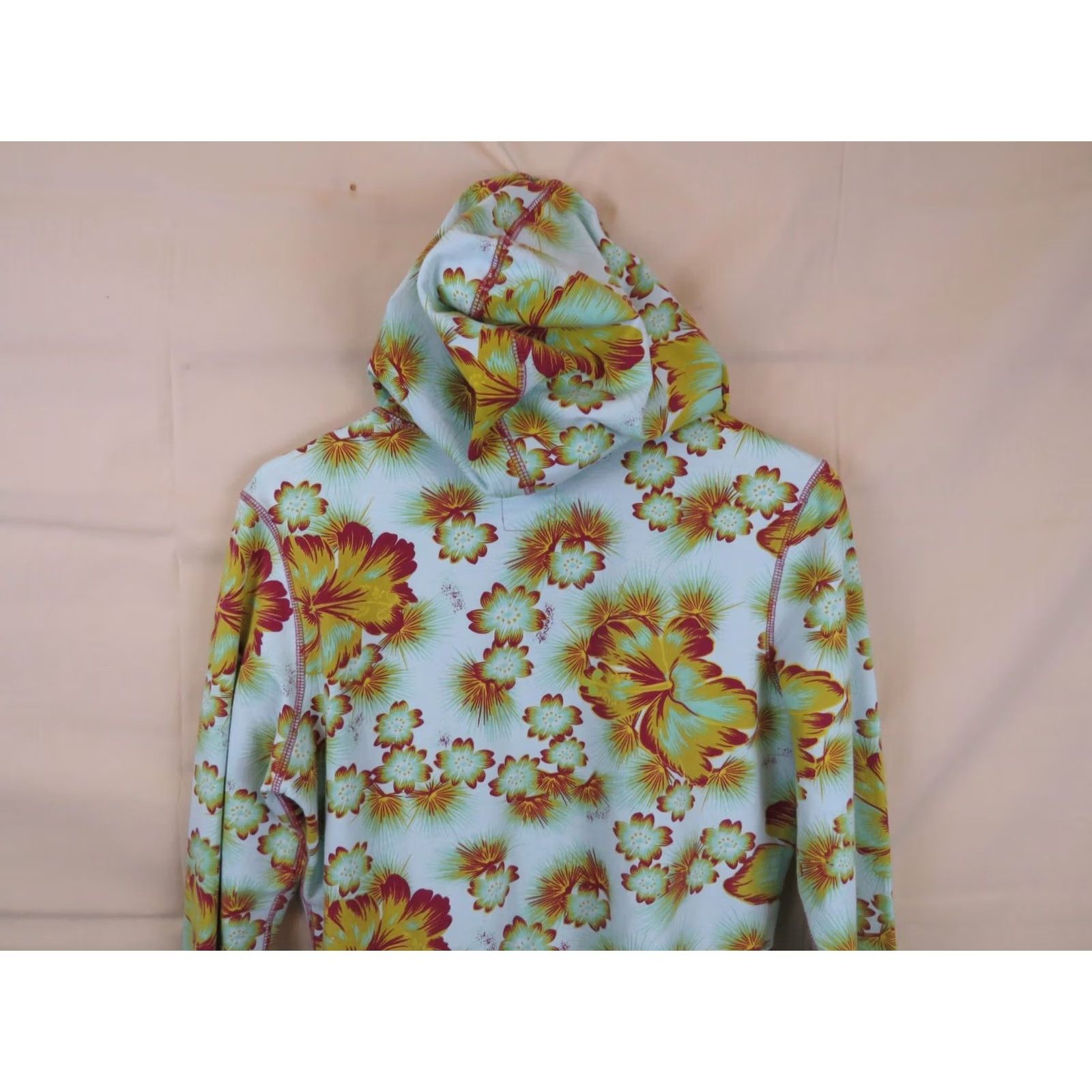Vintage VINTAGE Girl Yellowstone Park 70s Blue Floral Zip-Front Hoodie Women’s Size S Slim? (no, must use original info) Size L / US 10 / IT 46 - 7 Thumbnail