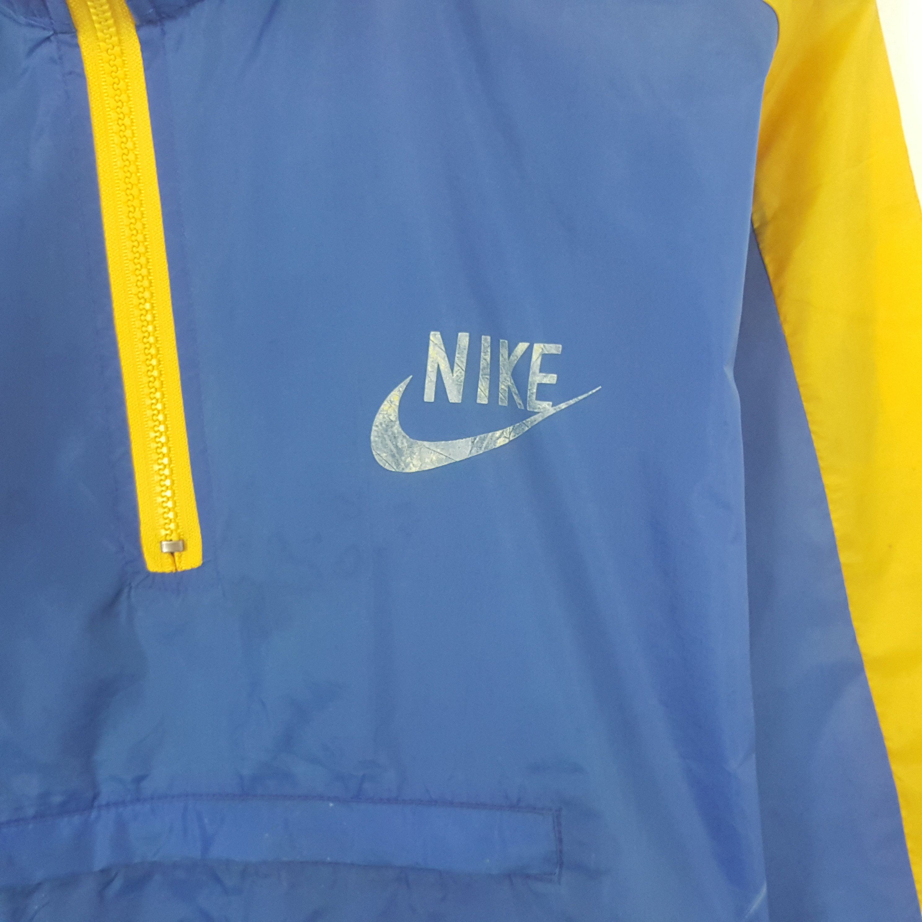 Nike Vintage Nike Big Swoosh Windbreaker Jacket Size US M / EU 48-50 / 2 - 4 Thumbnail