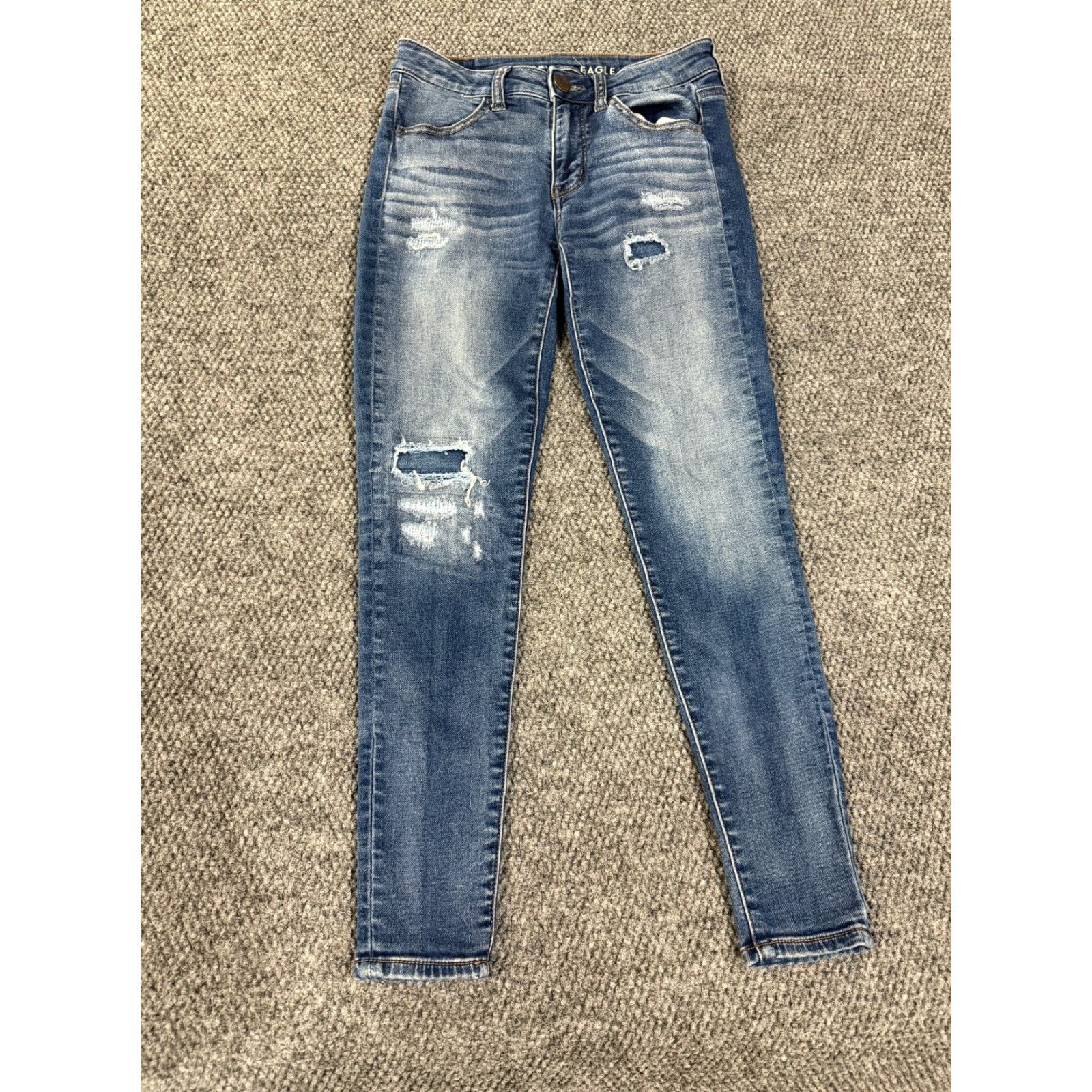 American Eagle Outfitters American Eagle Outfitters Jeans Jegging Skinny Stretch Distressed Blue 26in Inseam 26 Regular Womens 2 Short Blue Denim Stretch 5-Pocket Zipper Button Size 26" / US 2 / IT 38 - 2 Thumbnail