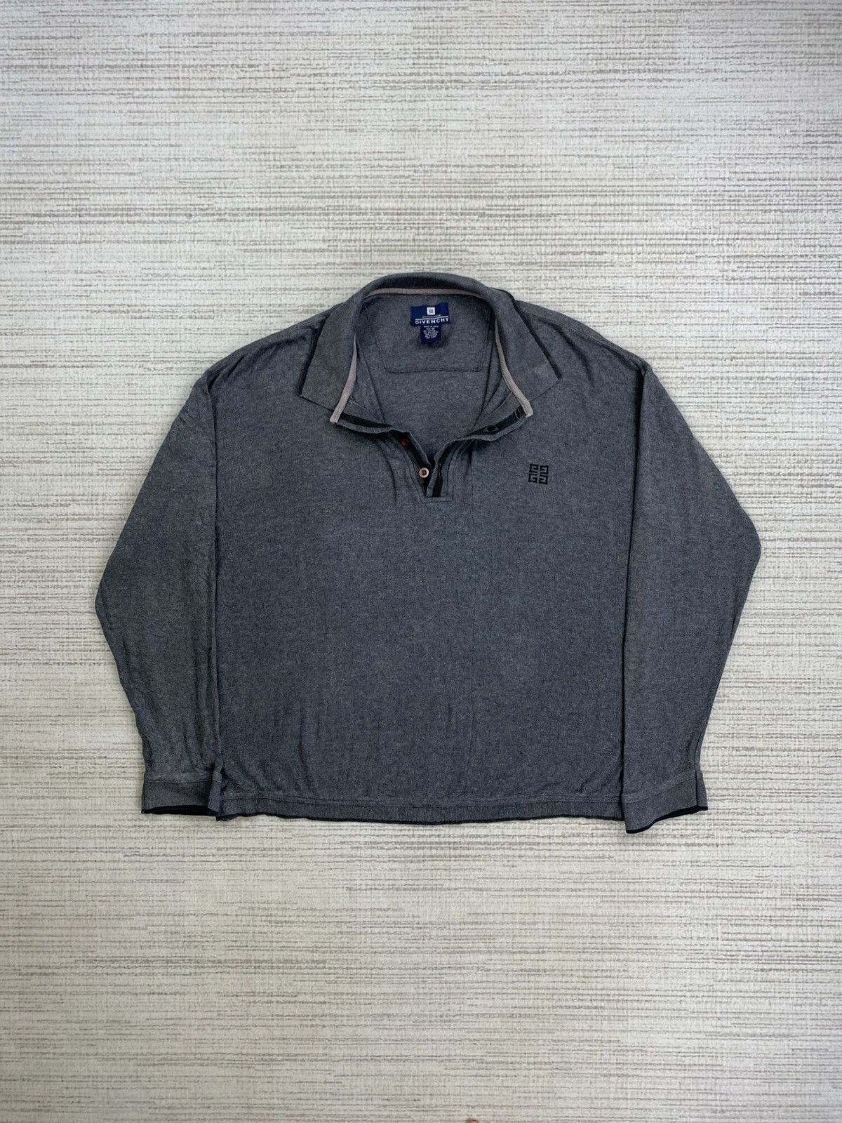 Givenchy × Vintage Vtg 90s Givenchy Activewear Baggy Longsleeve Buttom Ups Size US M / EU 48-50 / 2 - 5 Thumbnail