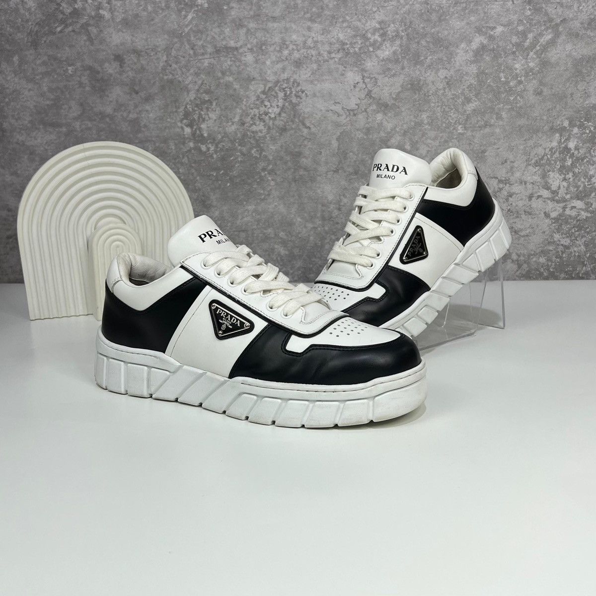 Prada Prada Triangle Logo Low-Top Sneakers – Black & White – Men’s Size US 9.5 / EU 42-43 - 2 Thumbnail