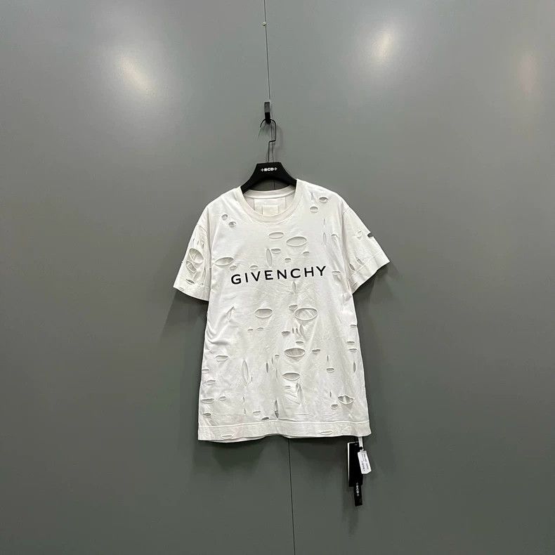 Givenchy Givenchy Large Destroyed Logo Print Short Sleeve, Size S Size US S / EU 44-46 / 1 - 1 Thumbnail