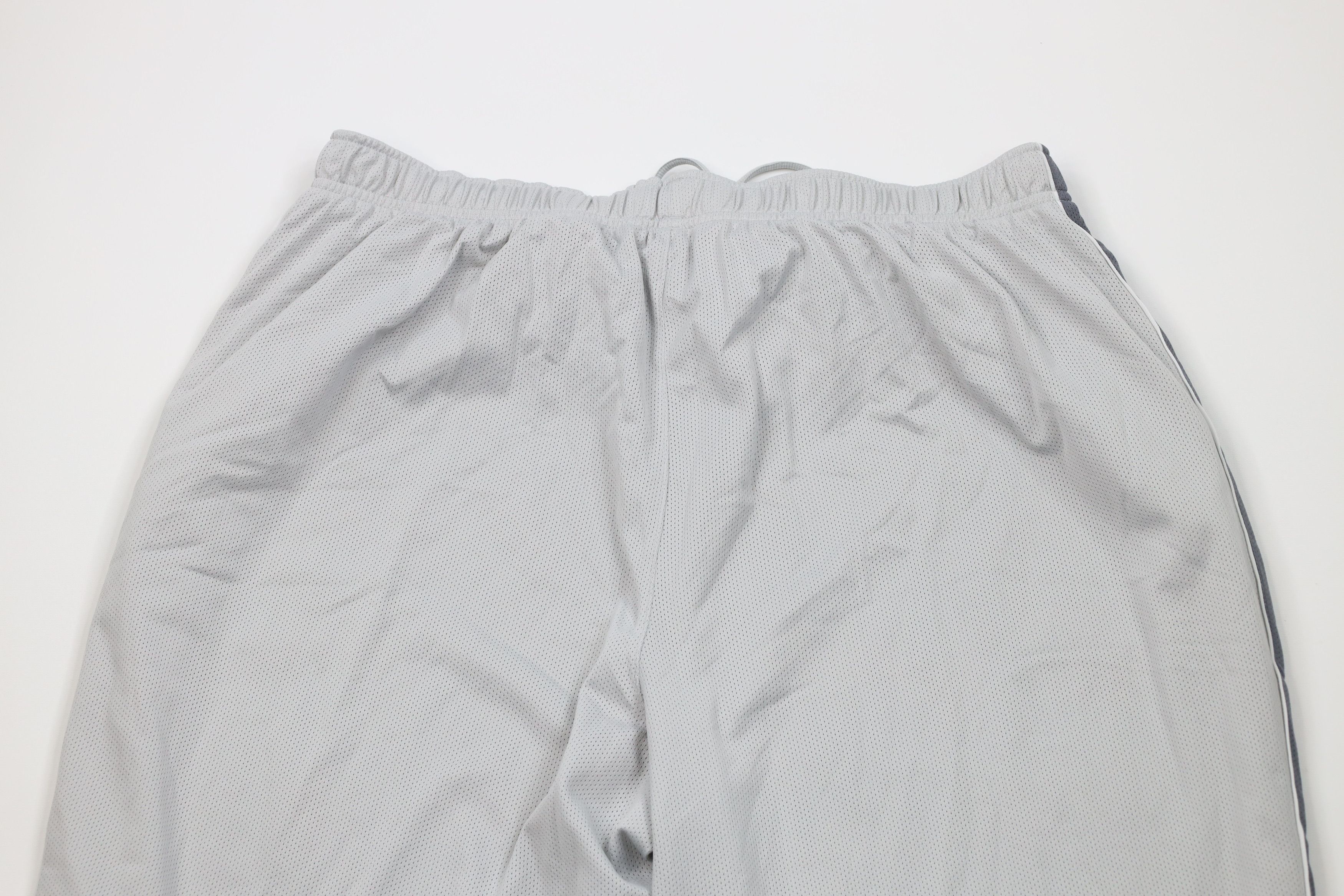 Vintage Vintage 90s Streetwear Block Mesh Knit Wide Leg Pants Gray Size US 38 / EU 54 - 10 Thumbnail