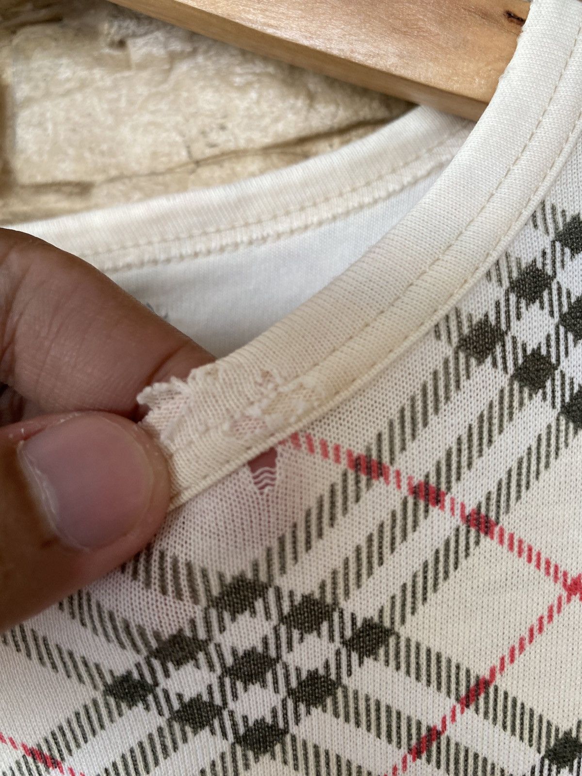 Burberry Vintage Burberry London Checkered Nova Check Classic Monogram Pocket Long Sleeve Tees Size US L / EU 52-54 / 3 - 13 Thumbnail