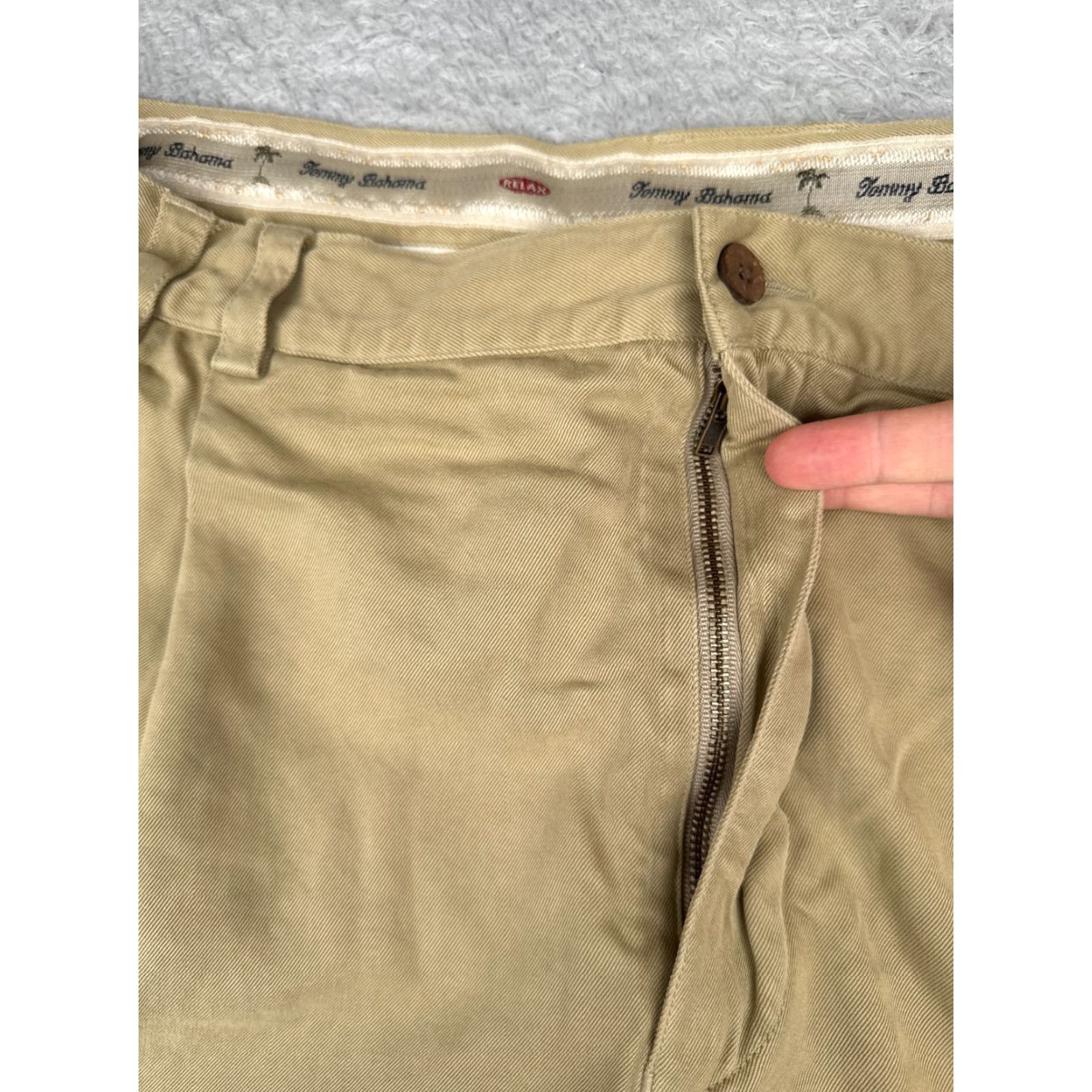 Tommy Bahama Tommy Bahama Shorts Men 38 Beige Silk Vacation Beach Resort 38x9 Chino Casual Travel Workwear 90s USA Beach Mens Size US 38 / EU 54 - 6 Thumbnail