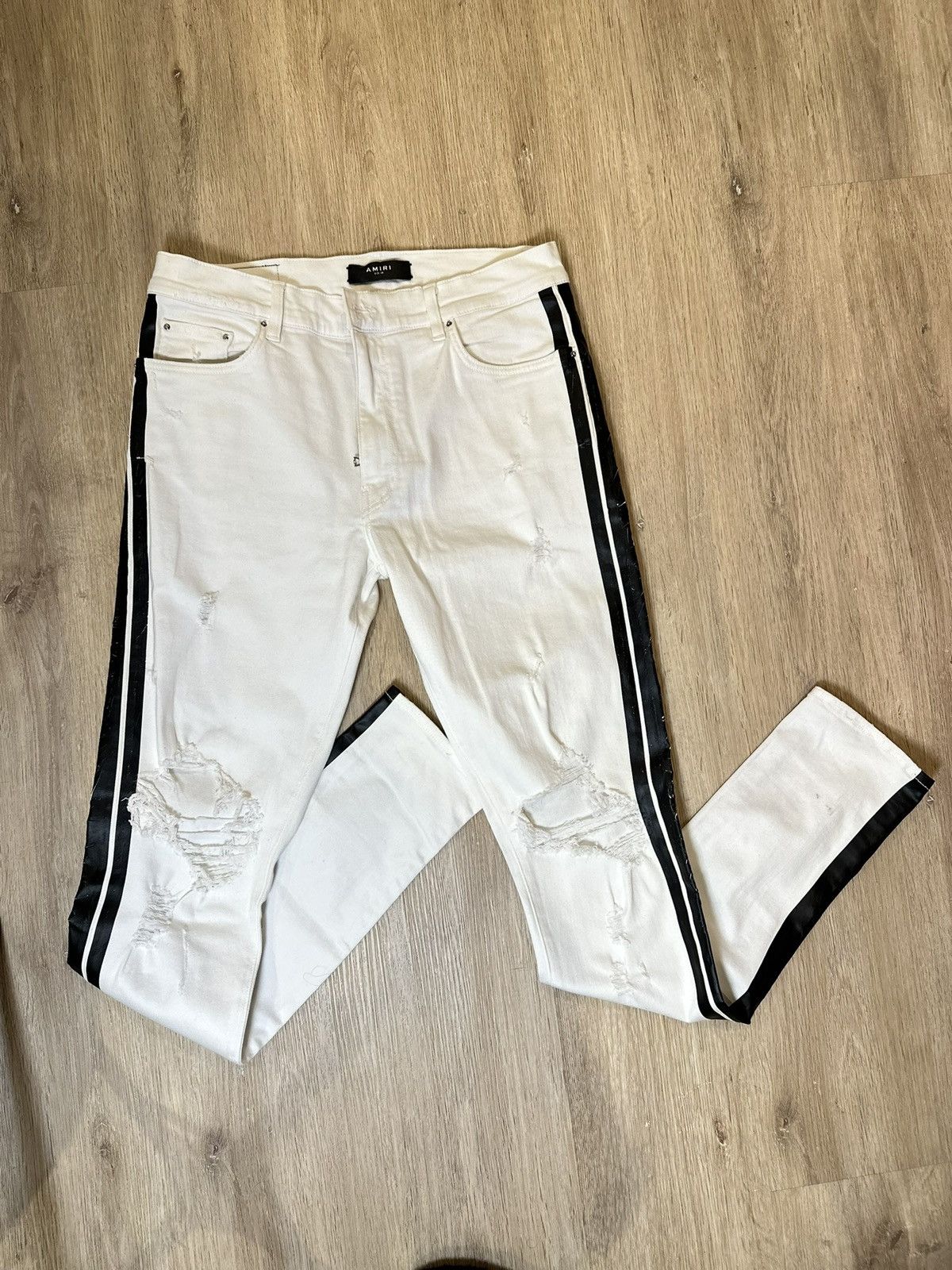 Amiri AMIRI White and black jeans Size US 34 / EU 50 - 1 Thumbnail