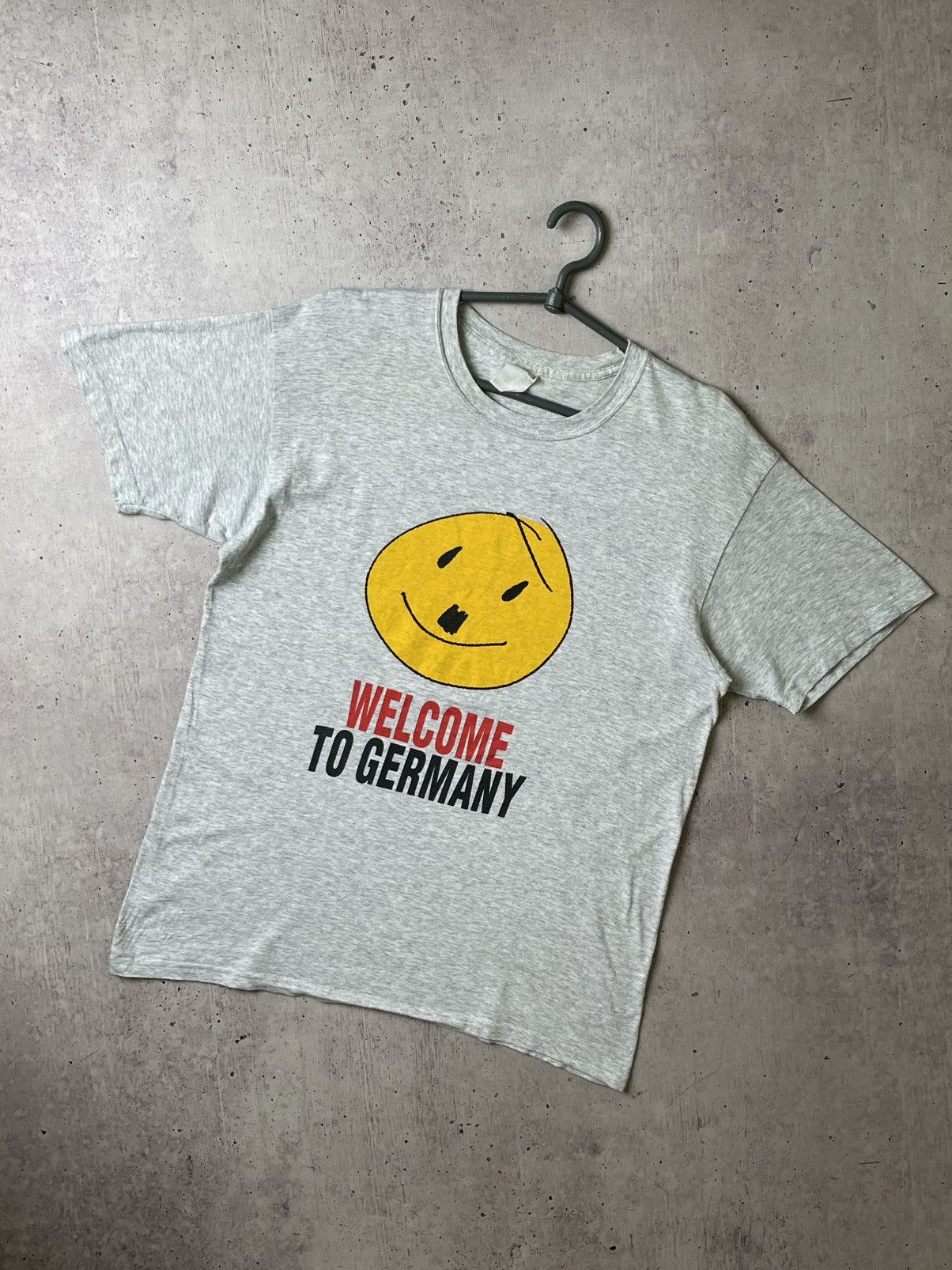 Band Tees Vintage Y2K ADULT " WELCOME TO GERMANY SMILE " Tee Size US M / EU 48-50 / 2 - 2 Thumbnail