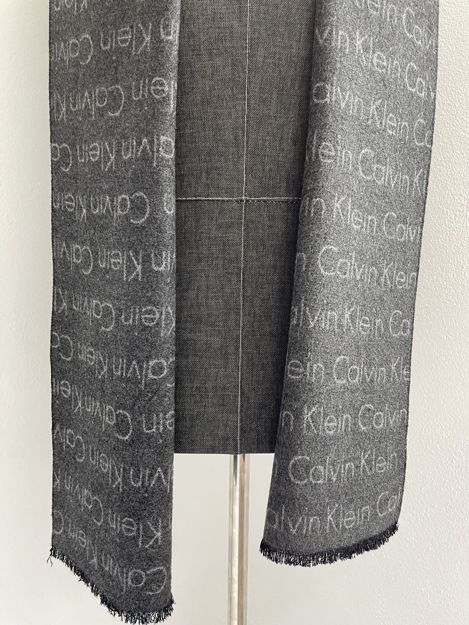 Calvin Klein Vintage Calvin Klein Scarf, Calvin Klein Muffler - 6003 Size ONE SIZE - 5 Thumbnail