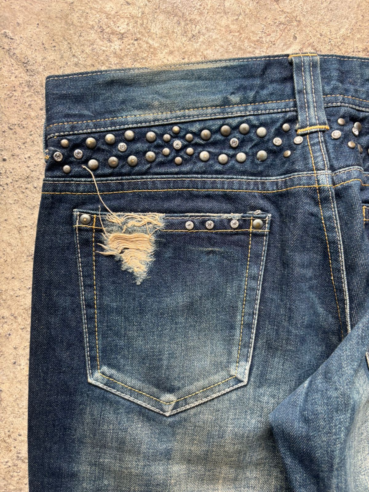 Japanese Brand 2000s Varosh Japan Swarovski Studded Flared Jeans Size US 30 / EU 46 - 4 Thumbnail