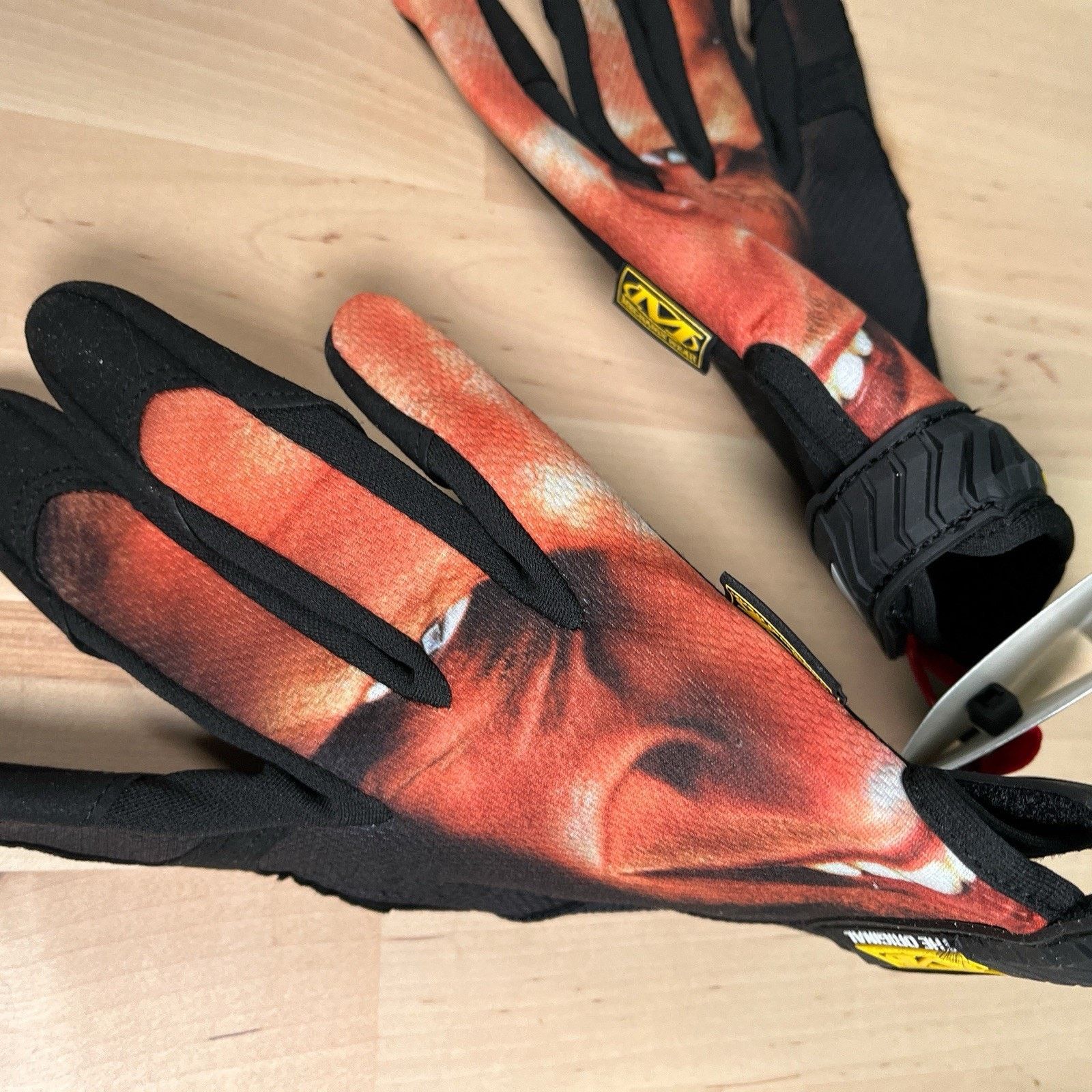 Supreme / Aphex Twin Mechanix® Work Gloves - Medium - New