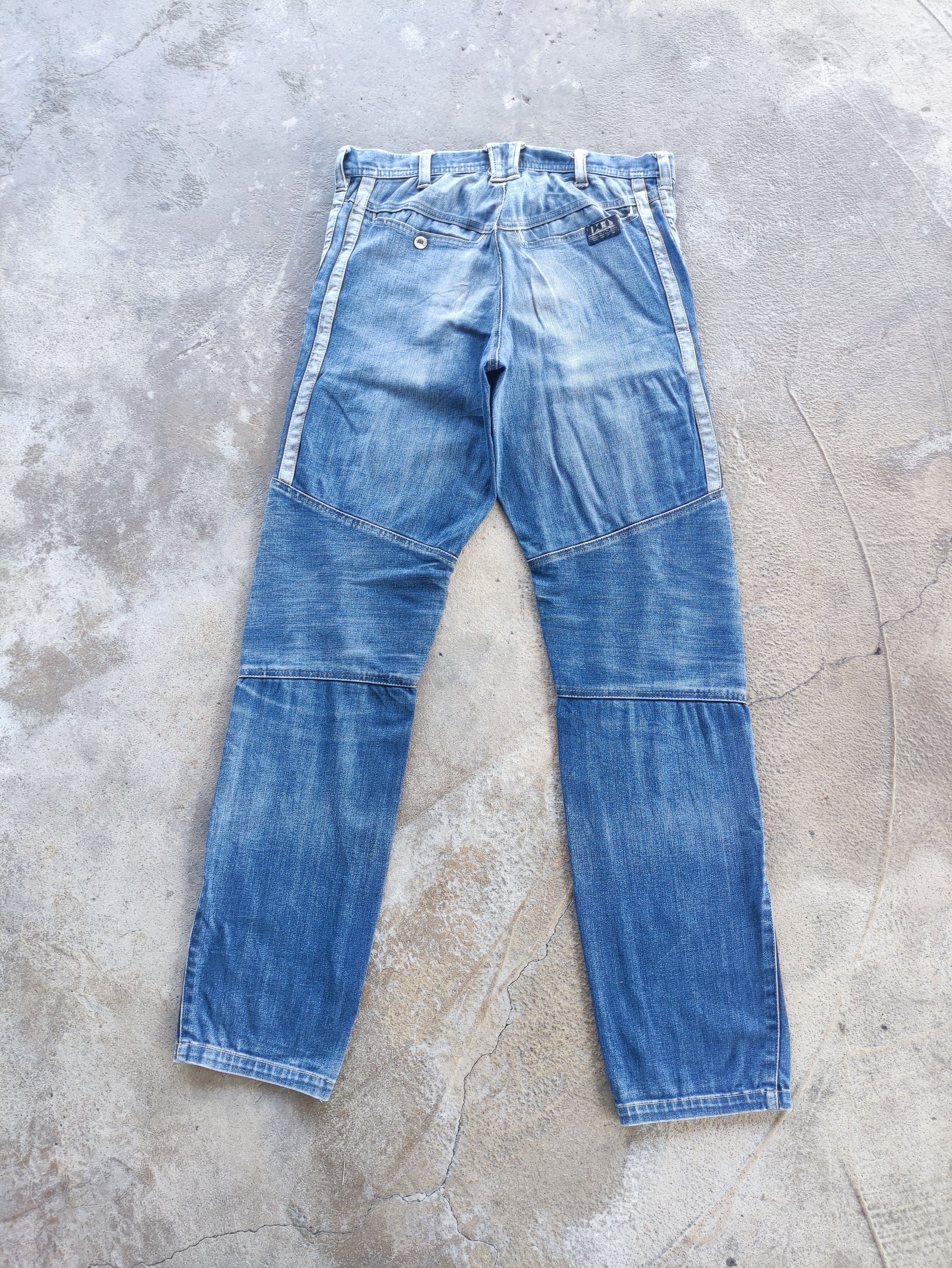 Japanese Brand × Jean × Vintage W31 Vintage Japanese Cargo Denim Distressed Faded Pants Size US 33 - 8 Thumbnail
