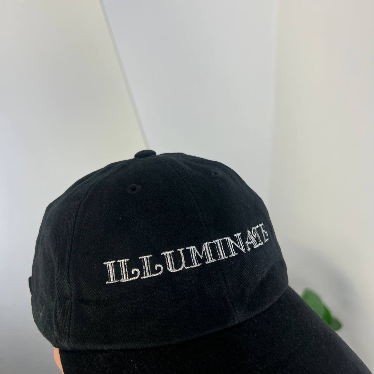 Vintage Vintage Illuminate Big Embroidered Logo Baseball Cap Size ONE SIZE - 2 Thumbnail