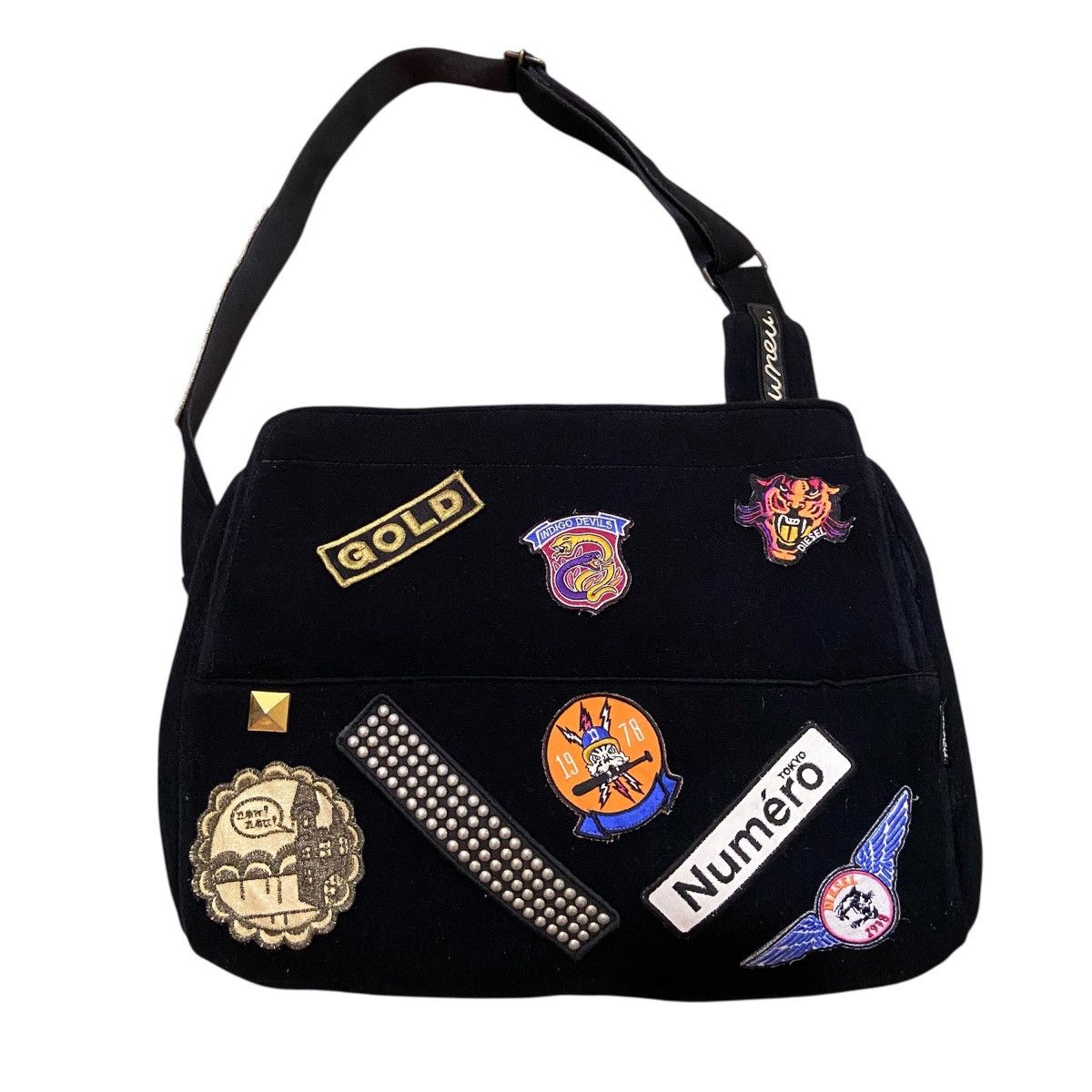 Japanese Brand Newneu. Japanese Brand Messenger Bag with Customizable Patch Size ONE SIZE - 1 Thumbnail