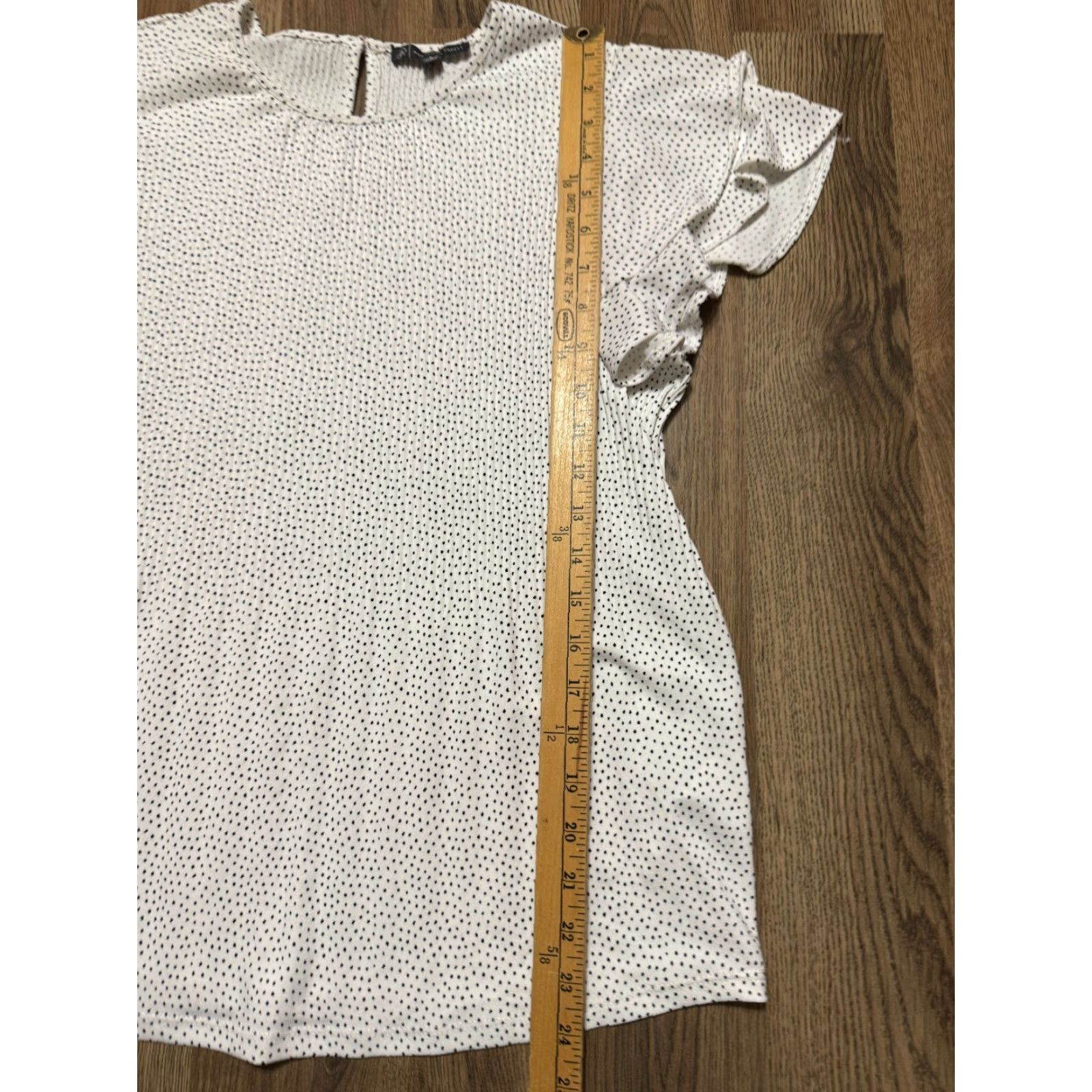 Vintage Adrianna Papell Blouse Shirt Women’s Small White Black Polka Dots Short Sleeve Flutter Sleeve Casual Modern Lightweight Size S / US 4 / IT 40 - 7 Thumbnail