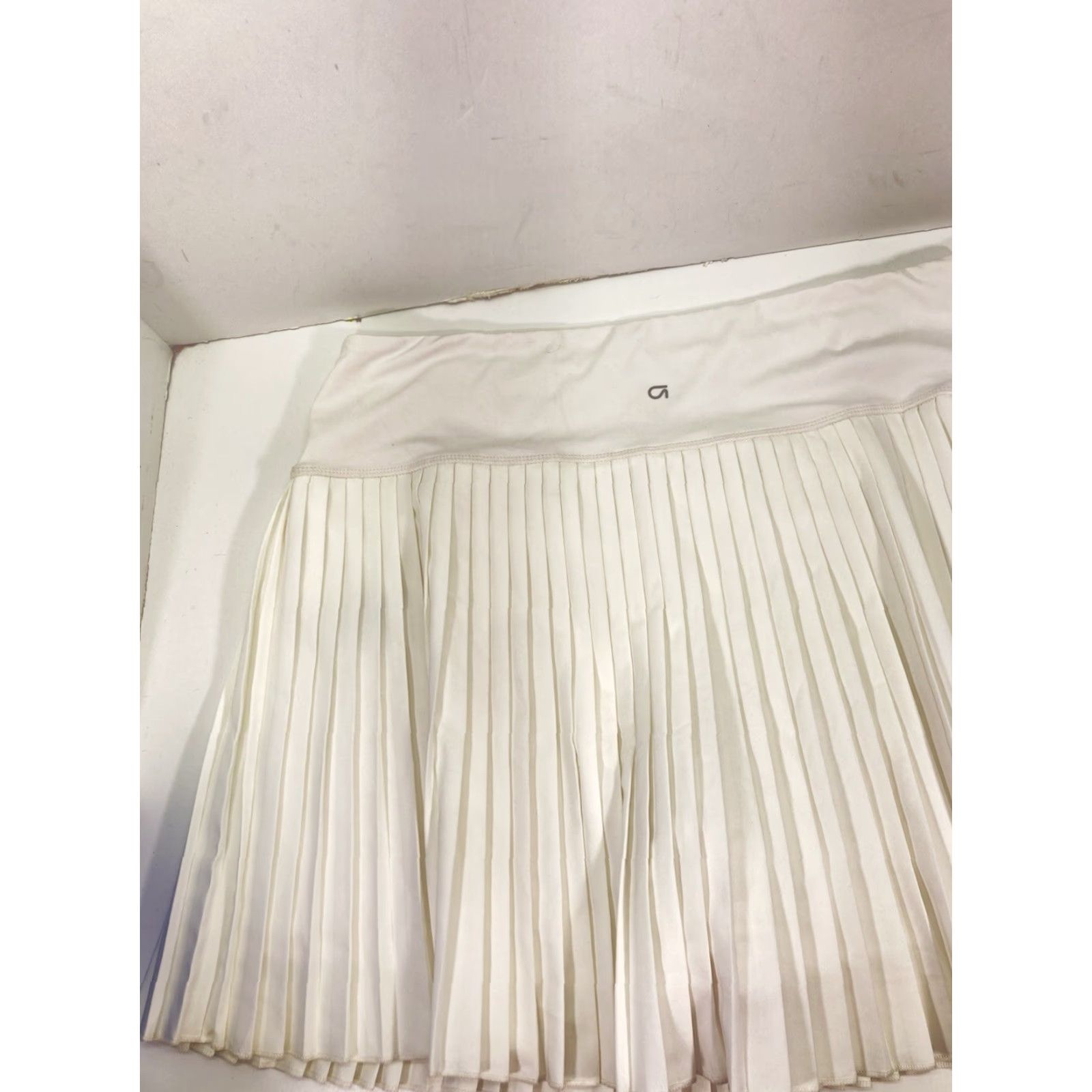 Gap Gap Fit Pleated Skort Skirt Shorts Women 2XL White Pickleball Tennis Golf NWOT Mens/ Womens Size 40" / US 18 - 3 Thumbnail