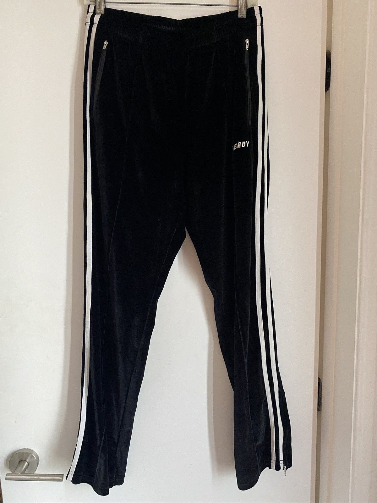 NERDY NERDY Black White Velour Track Suit Kpop Idols Medium Size US 32 / EU 48 - 3 Thumbnail