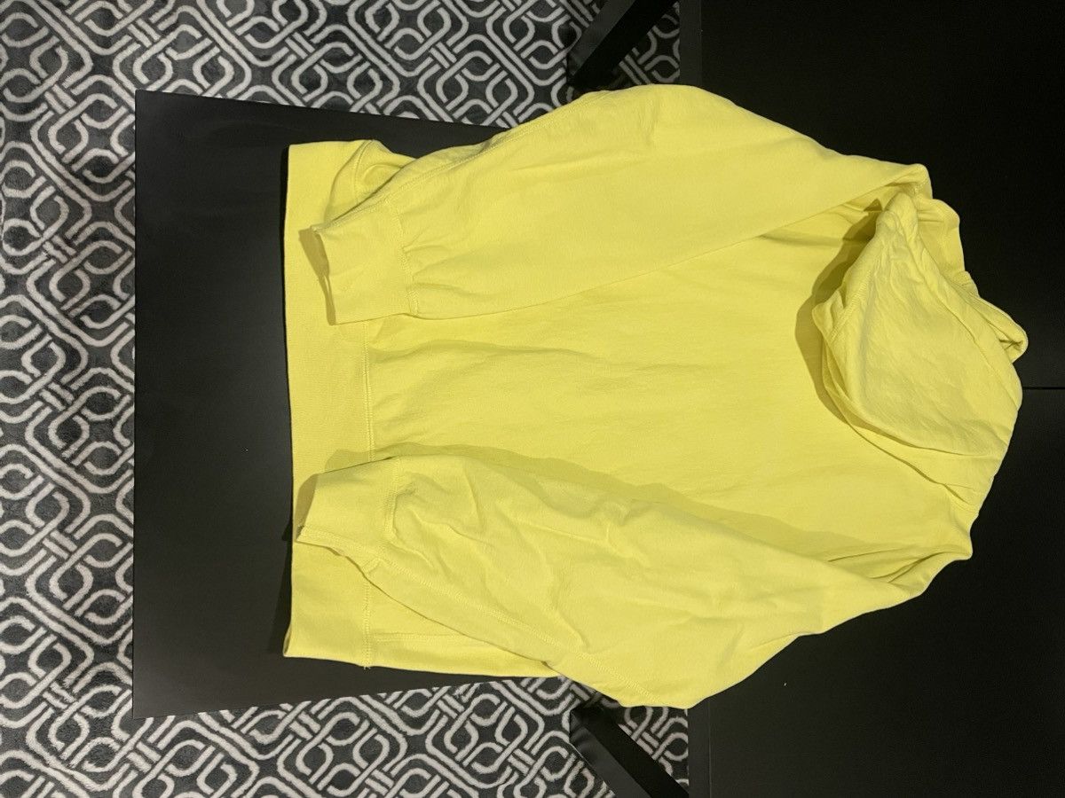 Kaws × Supreme Kaws Box Logo Size US M / EU 48-50 / 2 - 2 Thumbnail