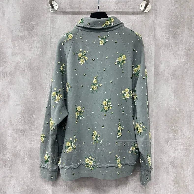 Miu Miu Miu Miu Size M Embroidered holiday limited series sequined Size M / US 6-8 / IT 42-44 - 2 Thumbnail