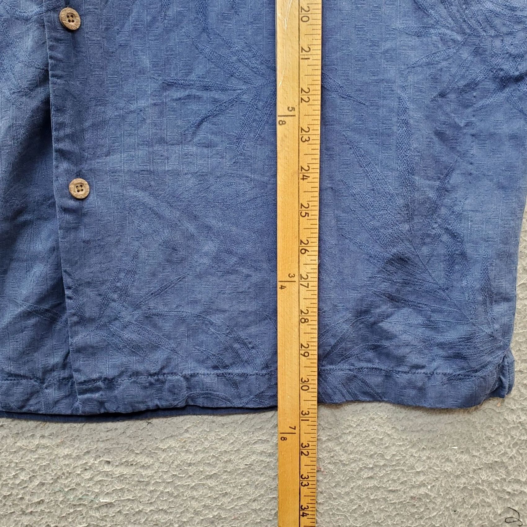Tommy Bahama VINTAGE Tommy Bahama Shirt Mens XL Navy Silk Original Fit Embossed Palm Leaf Size US XL / EU 56 / 4 - 5 Thumbnail
