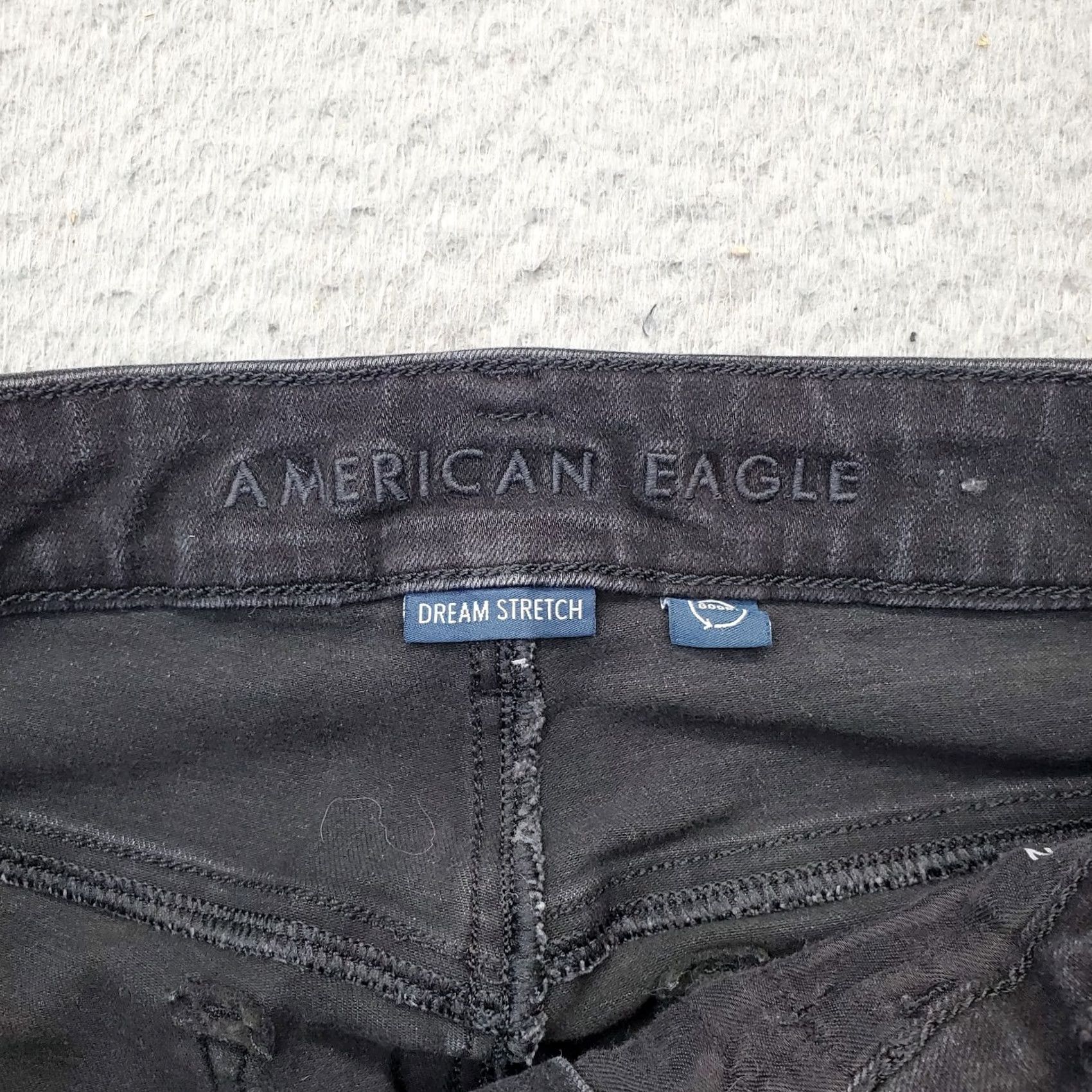 American Eagle Outfitters American Eagle Outfitters Jeans Women Size 12 Black Denim Dream Stretch Straight Leg Comfort Pockets 32 Inseam 26.75 in Mens Womens Girls Boys Size 34" / US 12 / IT 48 - 6 Thumbnail