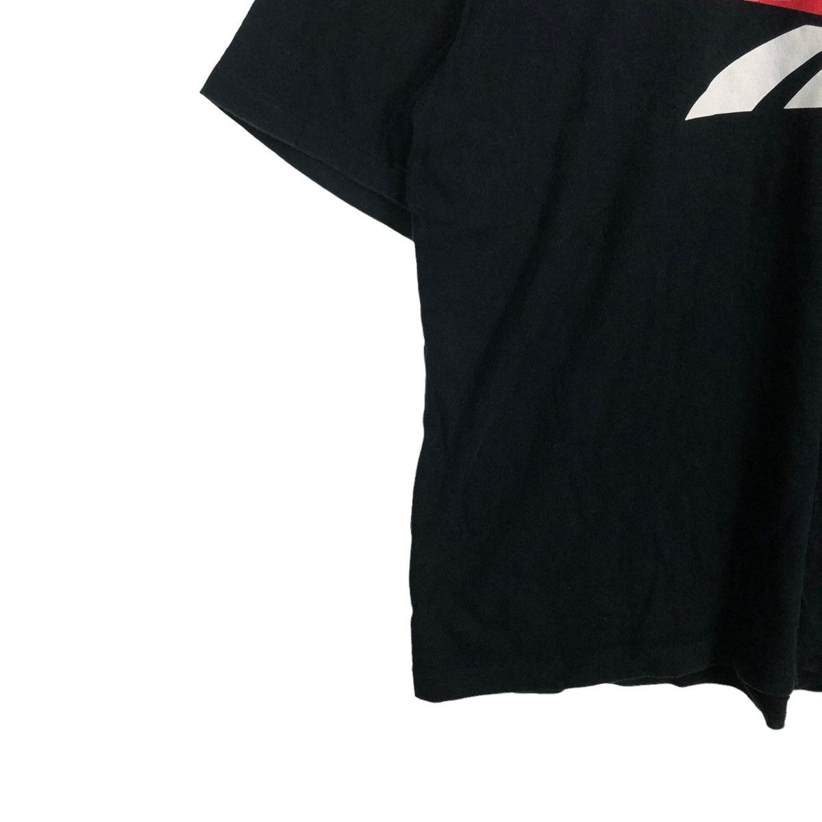 Japanese Brand VINTAGE SPORT REEBOK BIG LOGO T-SHIRT Size US M / EU 48-50 / 2 - 3 Thumbnail