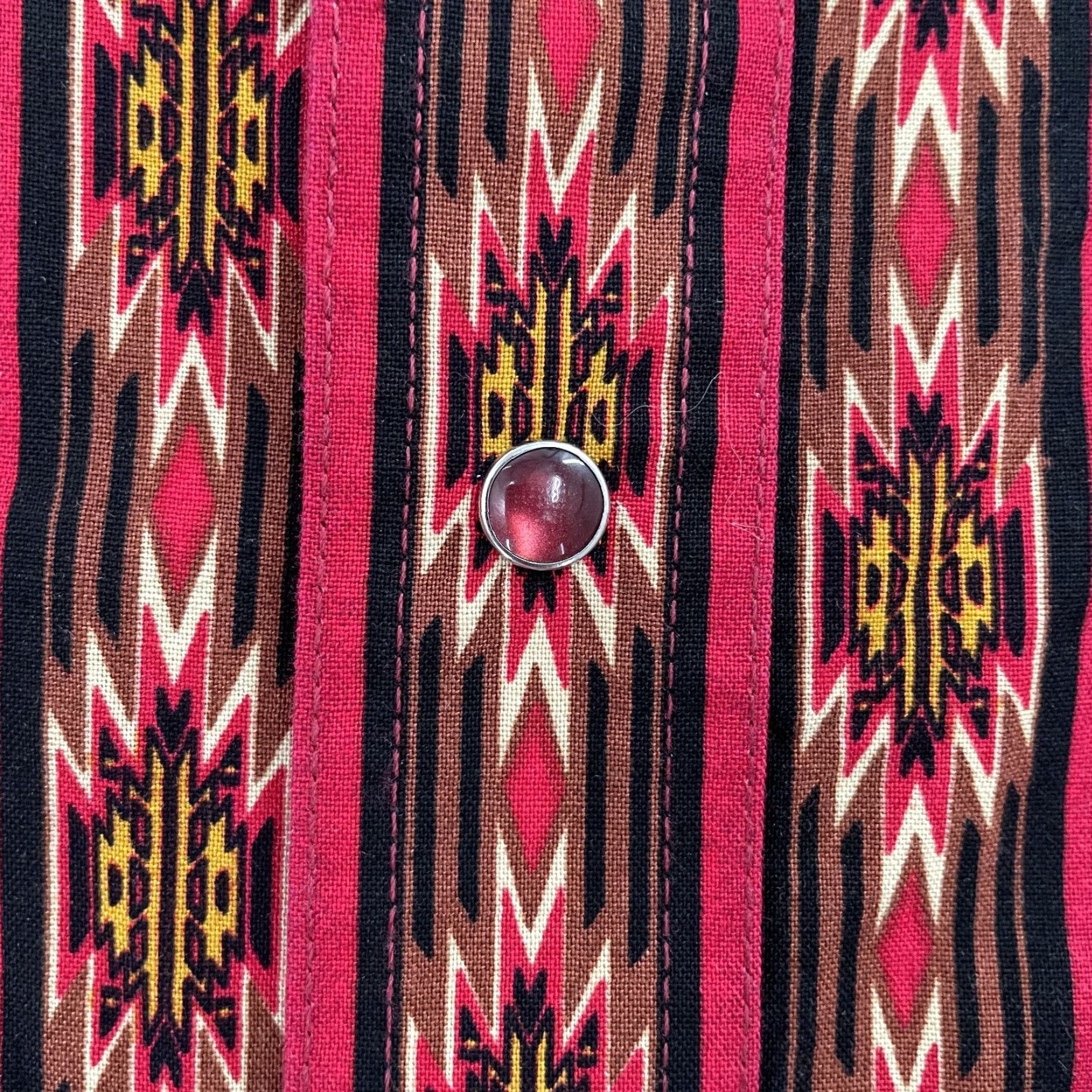 Wrangler VINTAGE Wrangler Aztec Shirt Men Adult XL Red Western Long Sleeve Pearl Snap Geometric 90s Size US XL / EU 56 / 4 - 5 Thumbnail