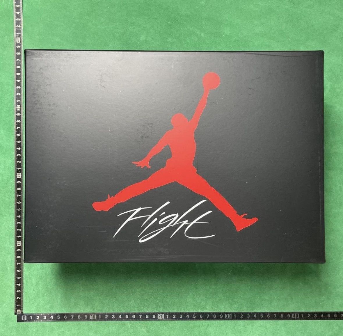 Jordan Brand Air Jordan 4 Retro ‘Red Thunder’ - authentic Size US 11 / EU 44 - 4 Thumbnail