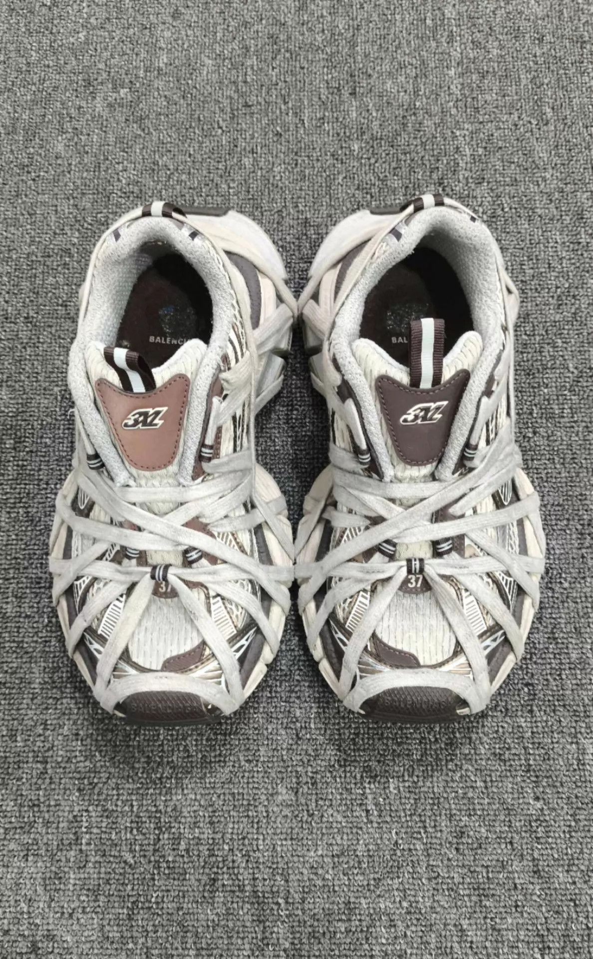 Balenciaga Balenciaga Gray Brown Crazy Lacing Dad Shoe 37 Size US 7 / IT 37 - 2 Thumbnail