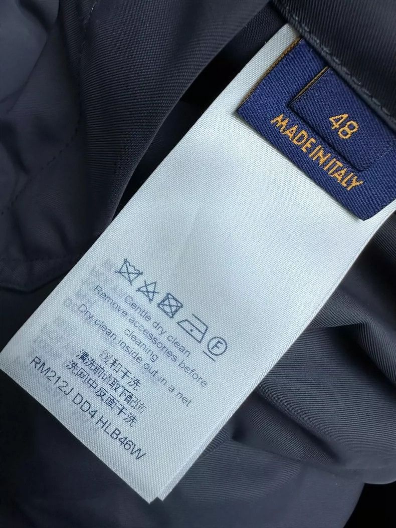 Louis Vuitton Louis Vuitton Louis Vuitton Windbreaker Jacket with Logo P Size US M / EU 48-50 / 2 - 8 Thumbnail