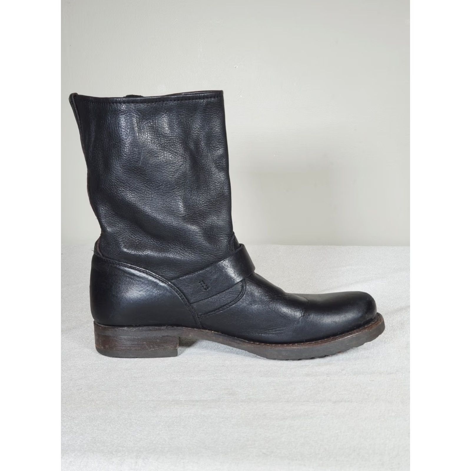 Frye Frye Veronica Short Slouch Boot Women US 7 Black Leather Biker Buckles Size 28" / US 6 / IT 42 - 4 Thumbnail