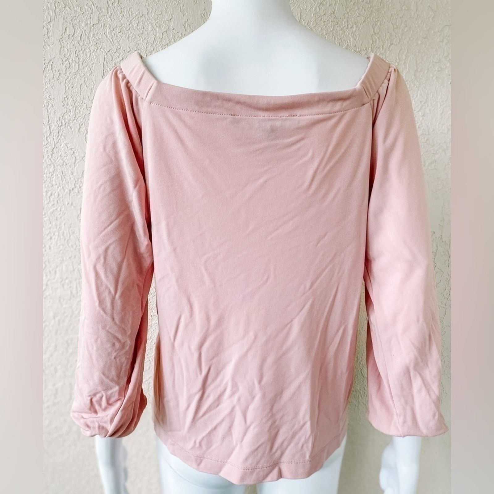 White House Black Market White House Black Market | Off Shoulder Long Sleeve Top | XS Size XS / US 0-2 / IT 36-38 - 2 Thumbnail