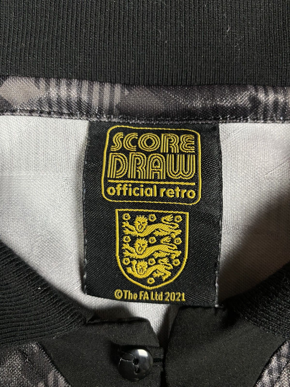 Vintage England Retro Team Soccer Jersey Size US L / EU 52-54 / 3 - 8 Thumbnail