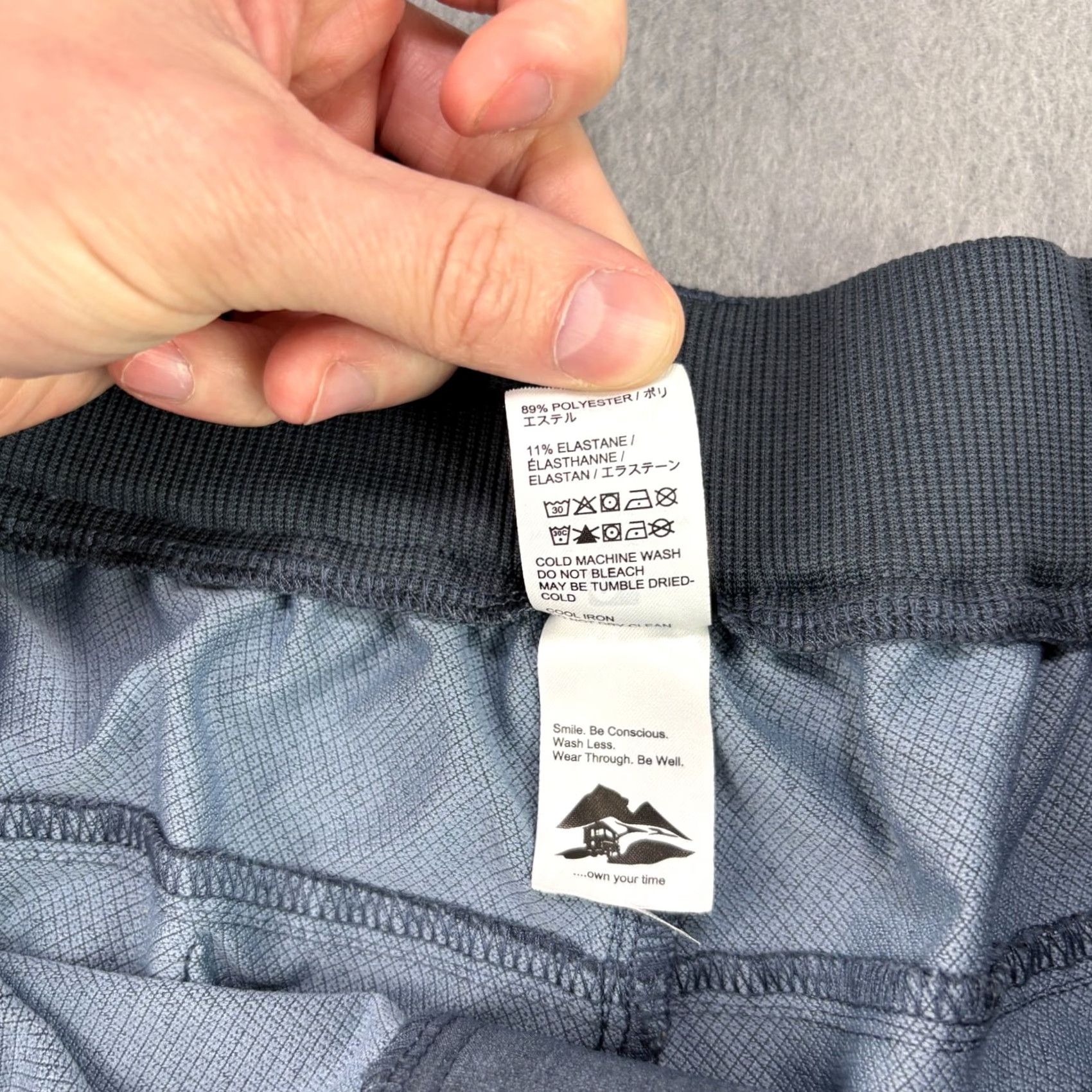 Flylow Flylow Shorts Mens Medium Blue Chino Performance Stretch Outdoor Hiking Biking Size US 31 - 5 Thumbnail