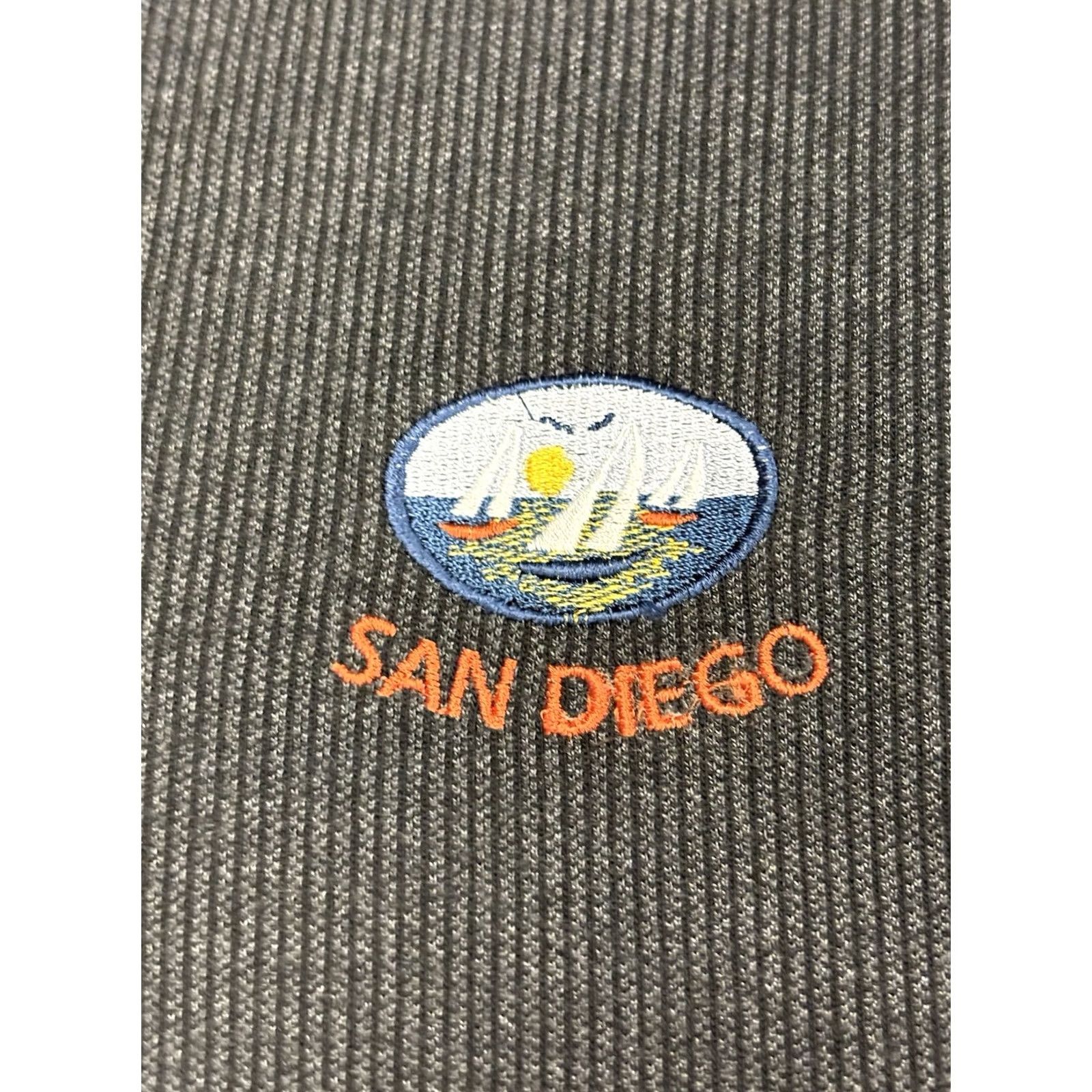 Vintage VINTAGE San Diego Yacht Club Embroidered Polo Charcoal Grey Shirt XL Men Regular Cotton Logo Short Sleeve Crew Neck 80s 90s Preppy Retro Size US XL / EU 56 / 4 - 2 Thumbnail