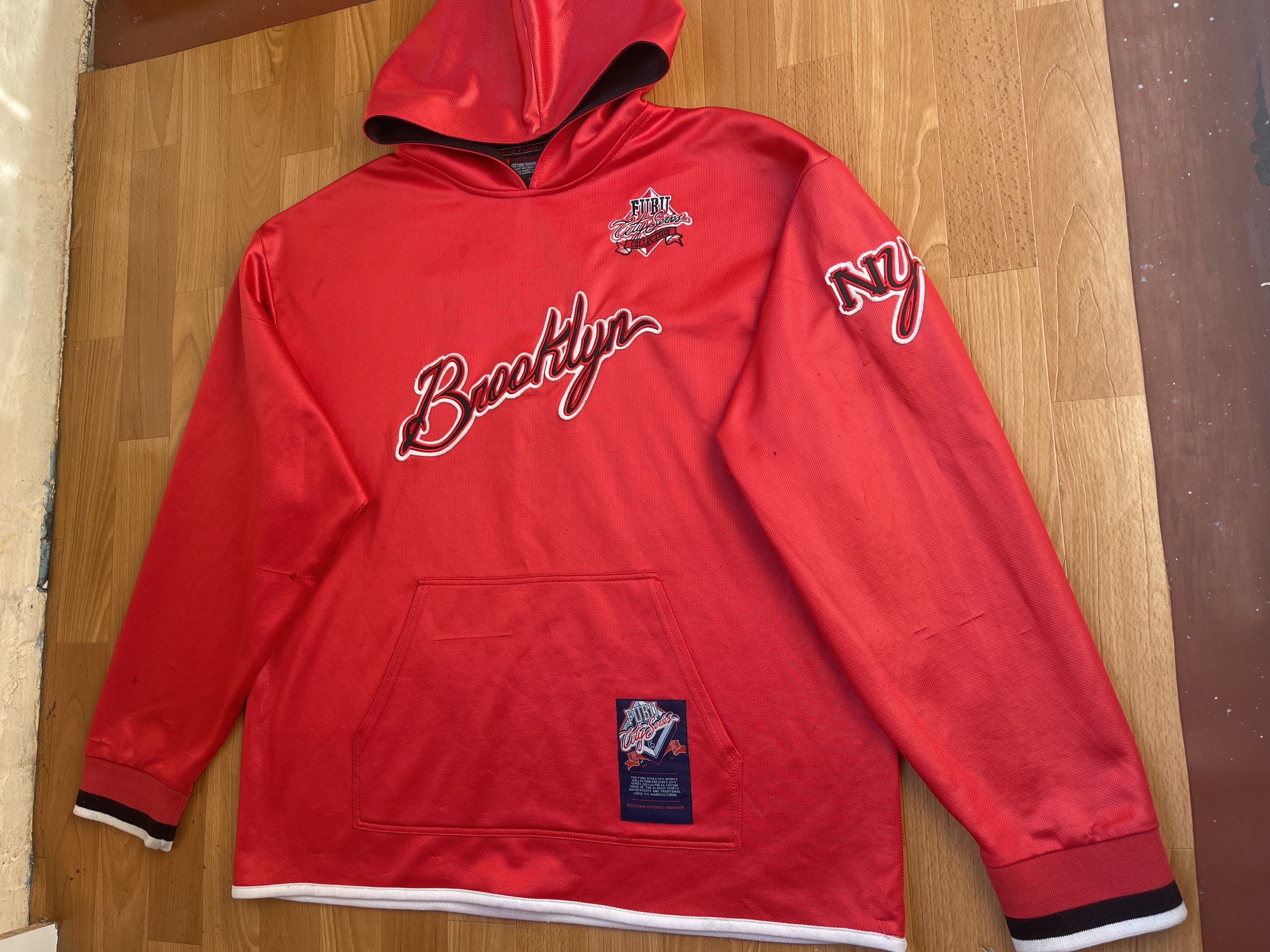Fubu FUBU hoodie, Brooklyn t-shirt vintage New York City Series L Size US L / EU 52-54 / 3 - 4 Thumbnail
