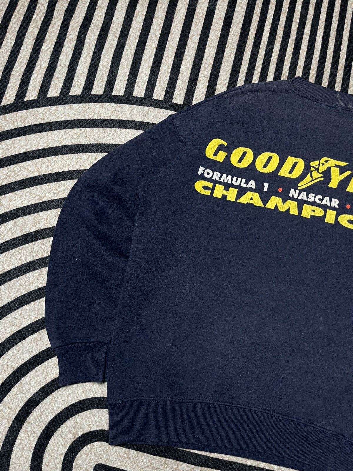 Formula 1 VINTAGE 90s GOODYEAR RACING FORMULA 1 SWEATSHIRT Size US L / EU 52-54 / 3 - 11 Thumbnail