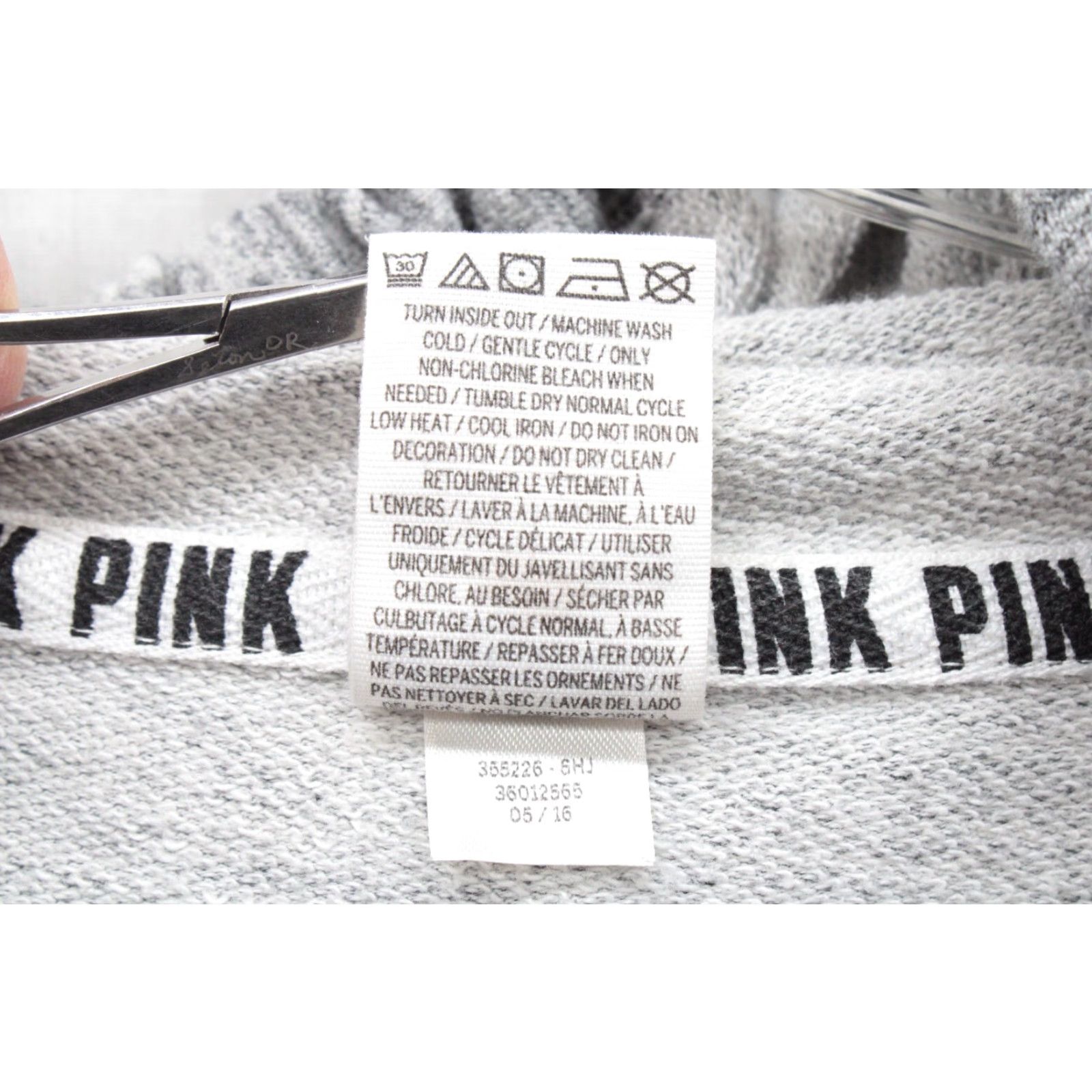 Victoria's Secret Victoria’s Secret PINK Hoodie Women's Medium Gray Black Activewear Athleisure Logo Zip Full Zip Casual Ready-to-Wear Mens? Ladies? Size M / US 6-8 / IT 42-44 - 5 Thumbnail