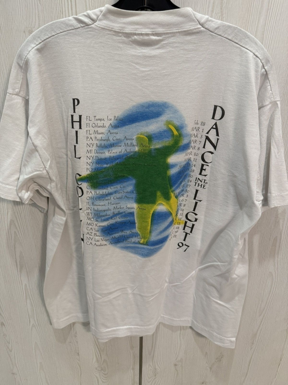 Vintage 1997 Phil Collins "Dance Into The Light" World Tour Tee XL Size US XL / EU 56 / 4 - 5 Thumbnail