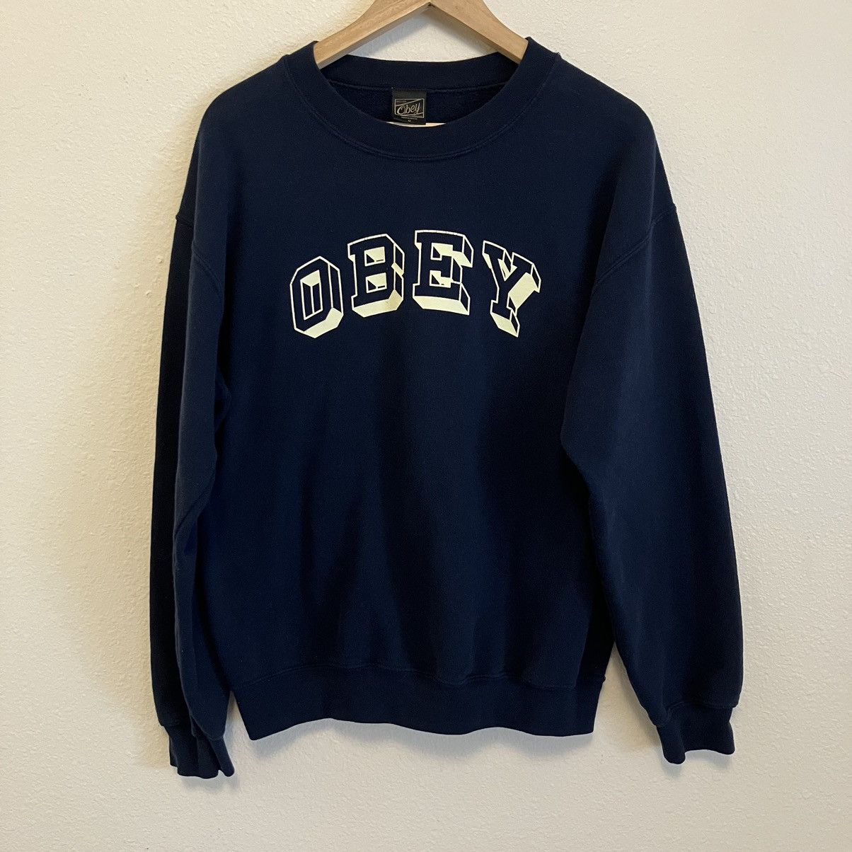 Obey Obey Navy Block Letter Crewneck Sweatshirt Size M Size US M / EU 48-50 / 2 - 2 Thumbnail