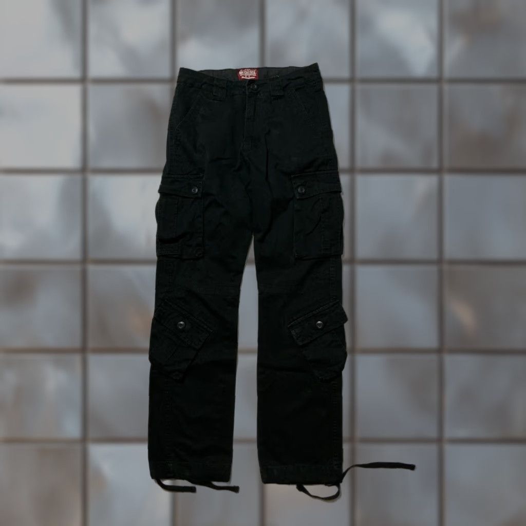 Vintage **Matchstick Workwear Black 8 Pocket Cargo Pants Men's 29** User: **Matchstick Workwear 8 Pocket Black Cargo Pants Men's 29** Size US 29 - 1 Thumbnail