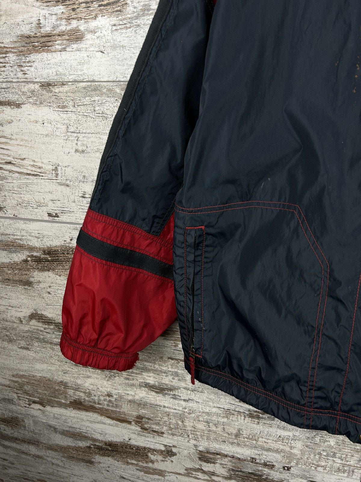 Nike Mens Vintage Nike Track Jacket nylon big logo y2k rare 90s Size US S / EU 44-46 / 1 - 5 Thumbnail