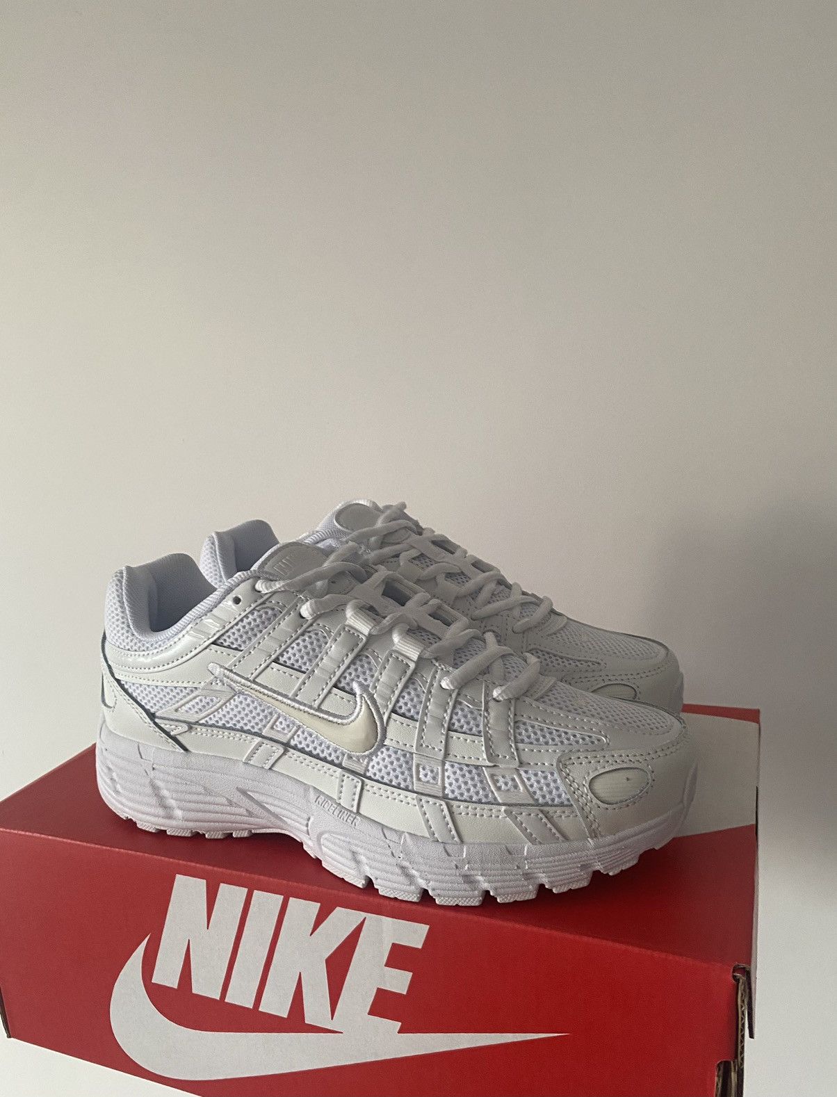 Nike Nike P-6000 WHITE-PLATINUM TINT 38eur size Size US 8 / IT 38 - 4 Thumbnail