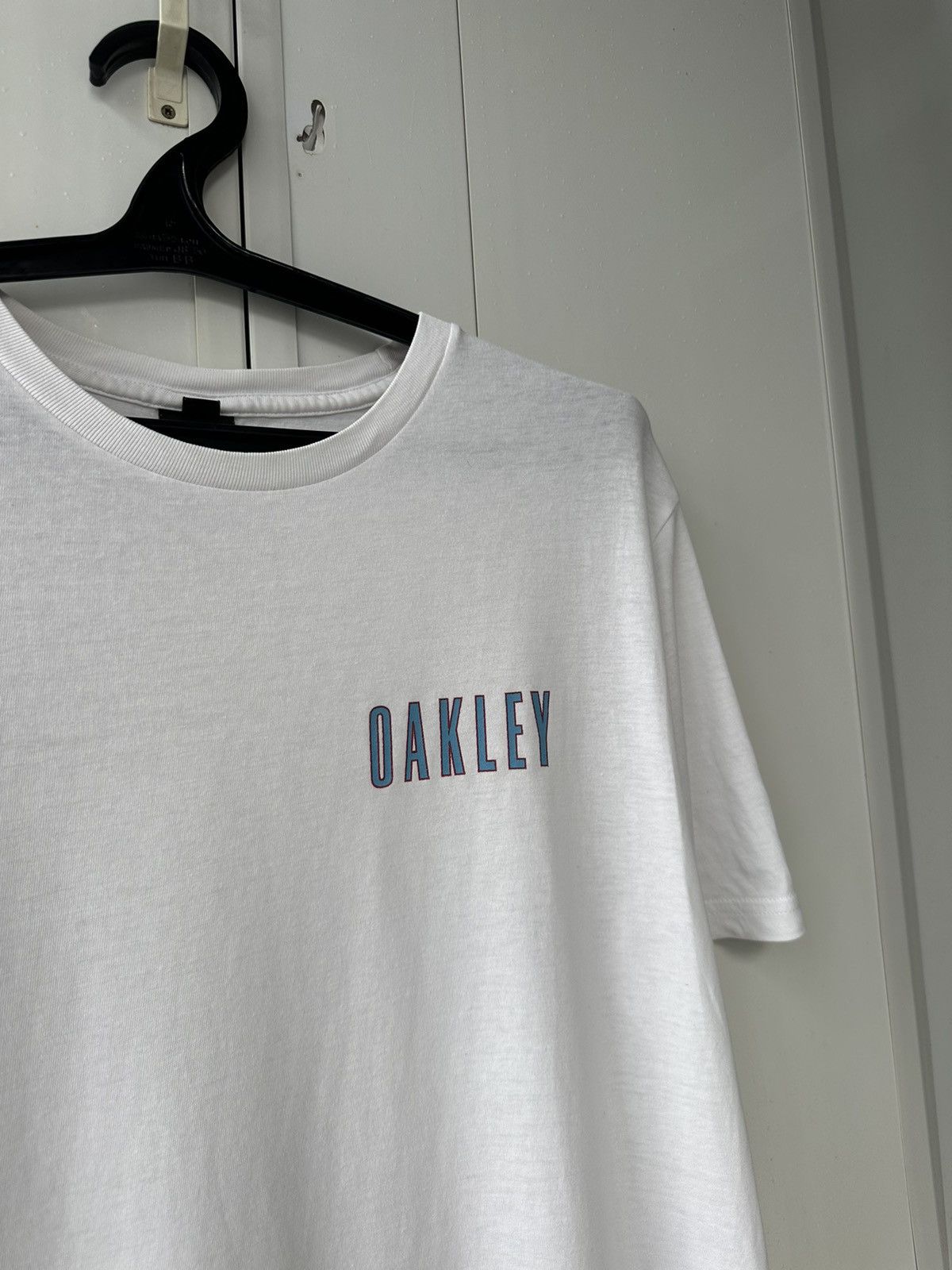 Oakley Vintage Oakley T-shirt Streetwear logo Style Size US M / EU 48-50 / 2 - 7 Thumbnail